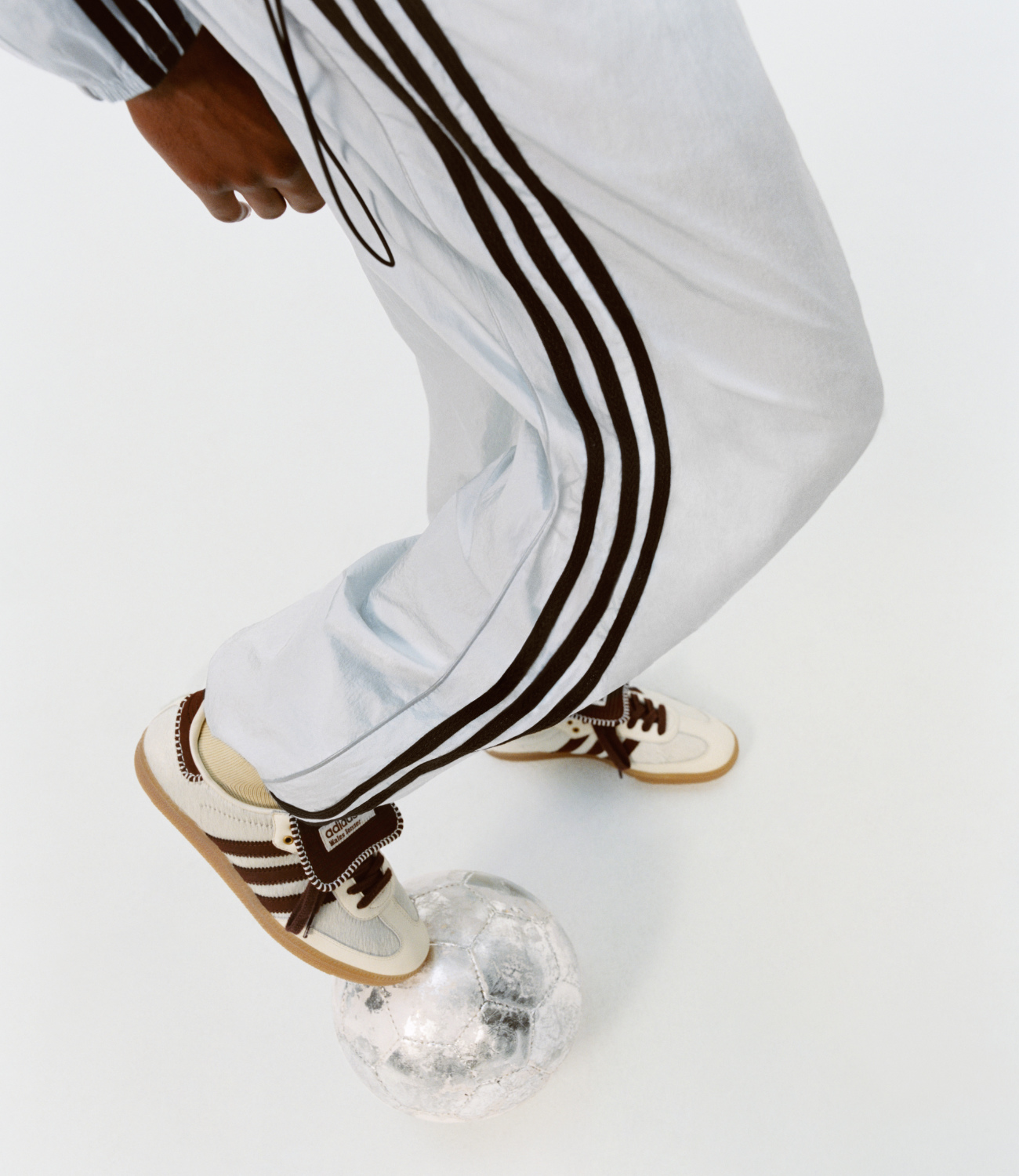 Wales Bonner & adidas Originals have reunited for another take on the Samba for Fall/Winter 2023.