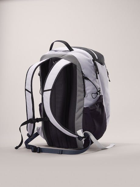 Photos of BEAMS & Arc'teryx's November 2023 collab clothing & bags in grey, black, and white patchwork