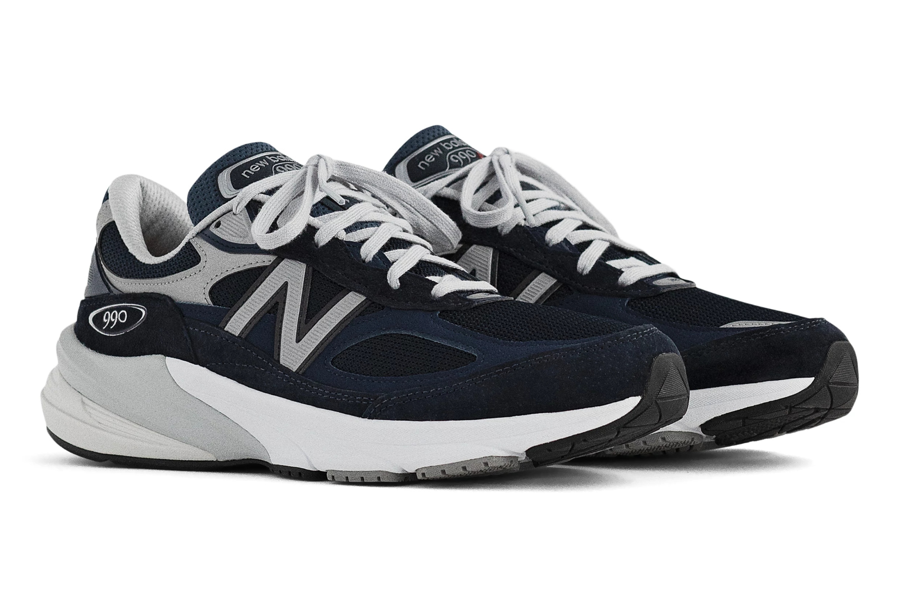 New Balance's Latest 990v6 Sneaker Is Perfectly Boring