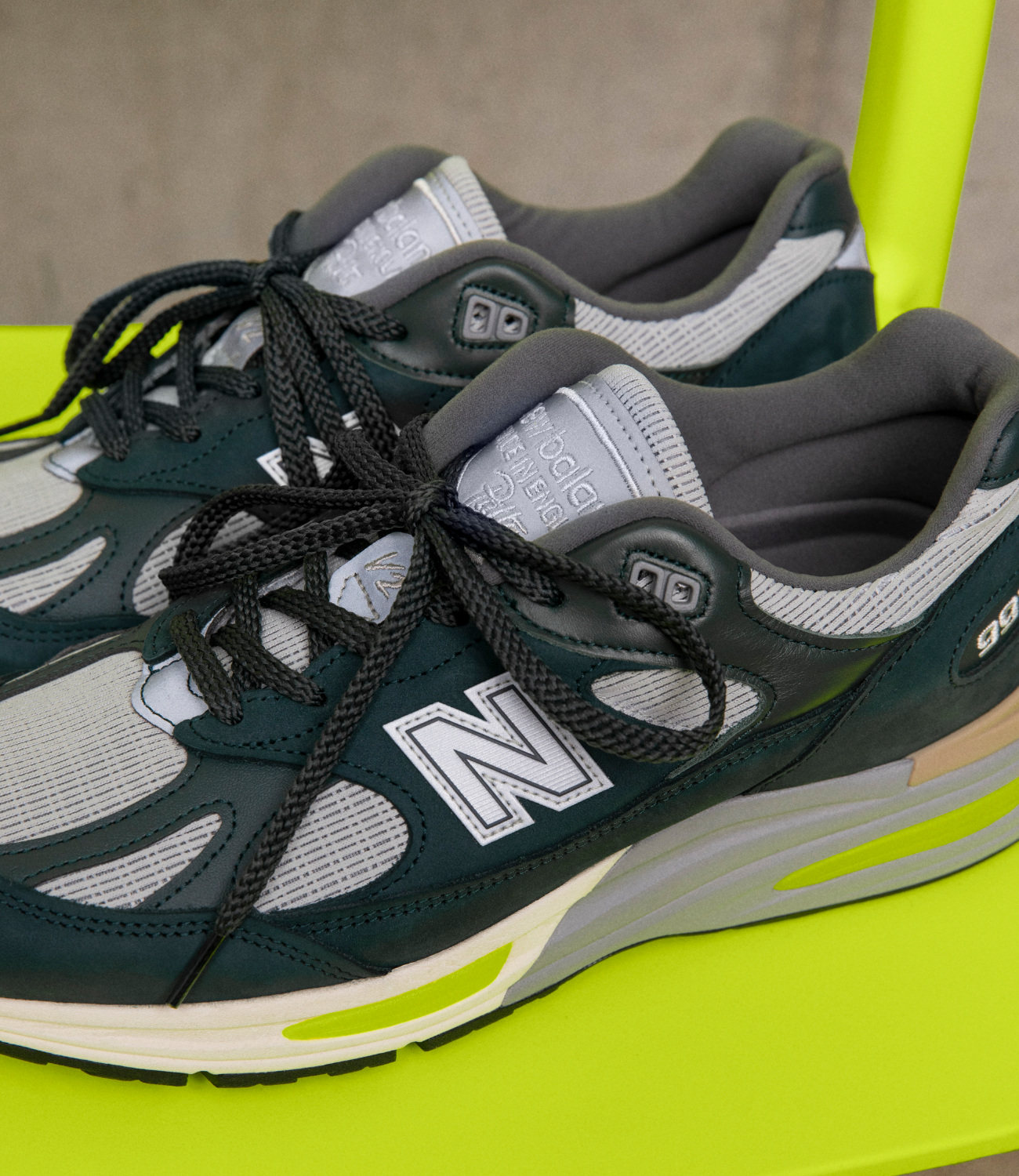 Patta & New Balance have reunited for Fall/Winter 2023 for two deliciously colorful takes on the latter's techy 991v2 silhouette.