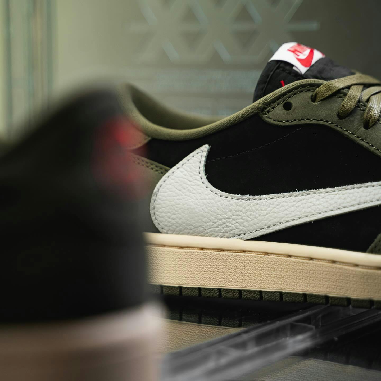 travis scott air jordan 1 low black olive