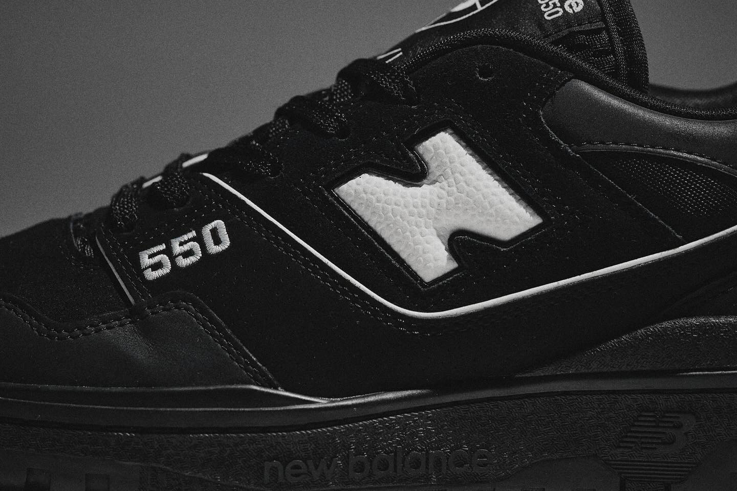 atmos new balance 550 back in black