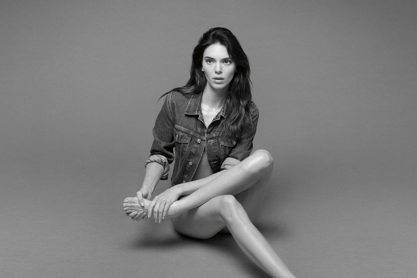 Kendall Jenner models for Calvin Klein Spring 2023