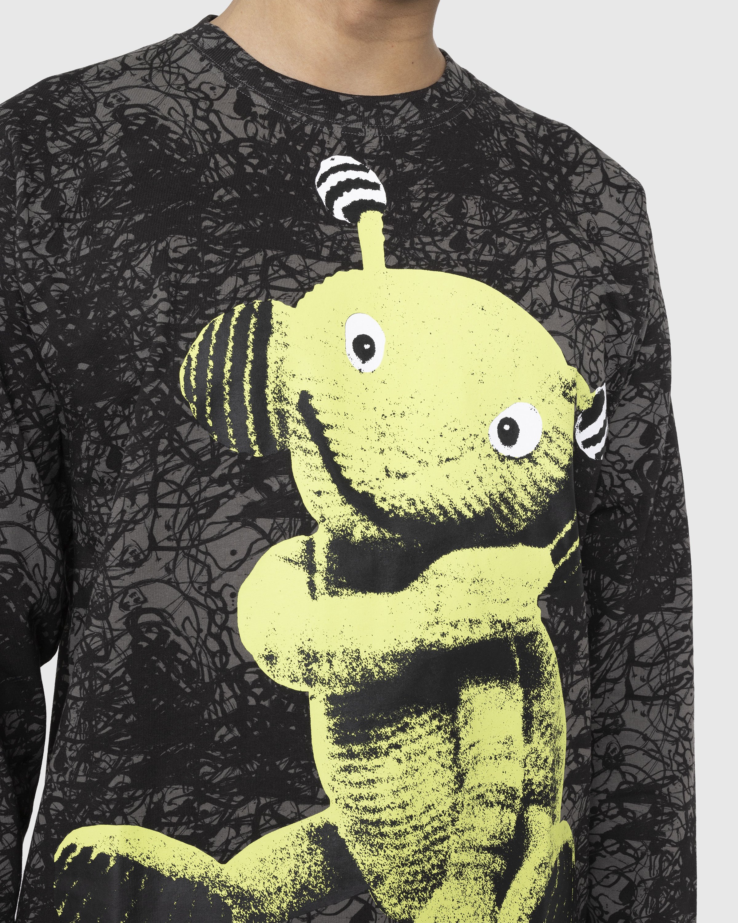 Gentle Fullness - Recycled Cotton Alien Puppet Longsleeve Tee Washed Black - Clothing - Multi - Image 4