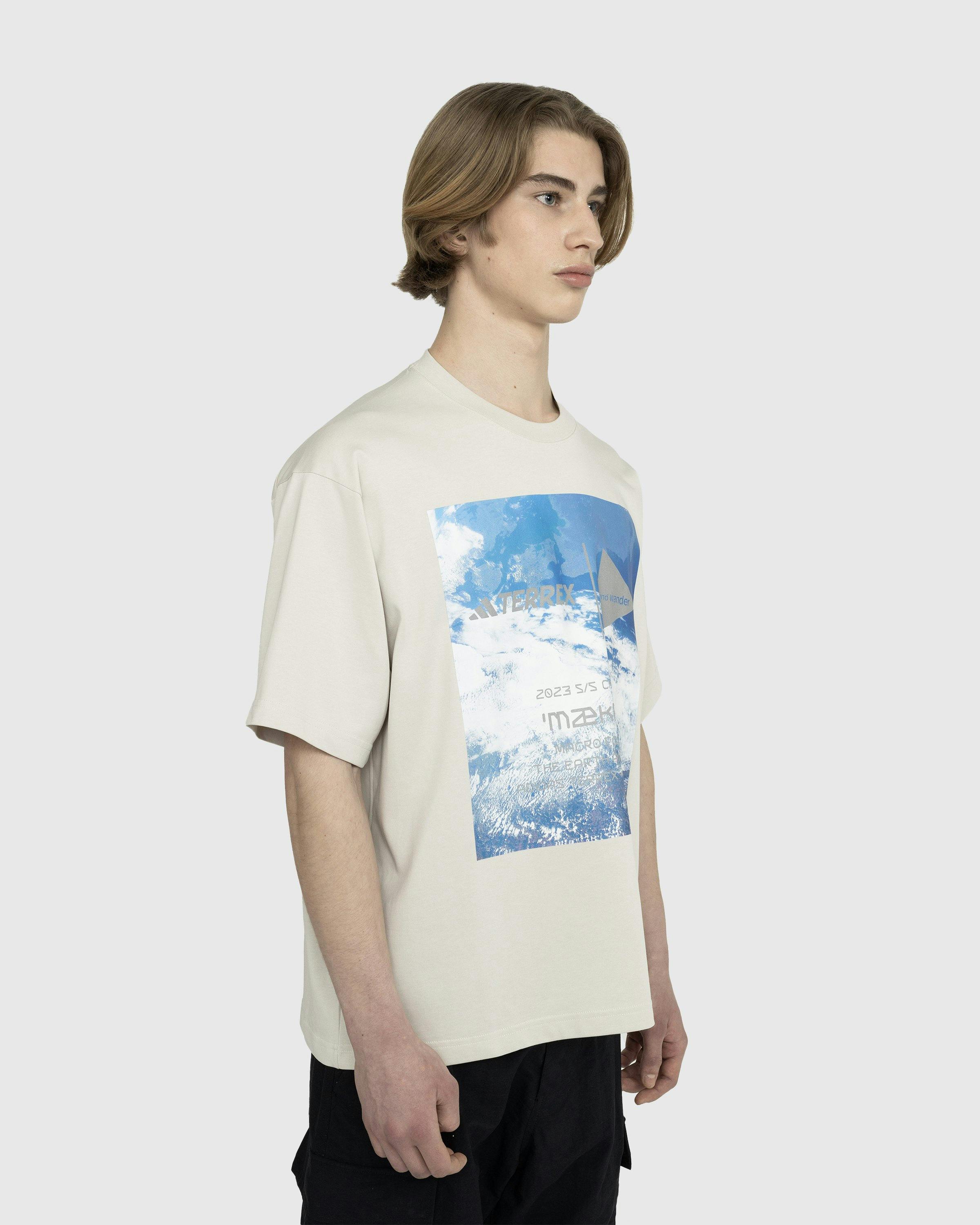 adidas Terrex x And Wander - AWD Graphic T-Shirt Alumina - Clothing - Grey - Image 4