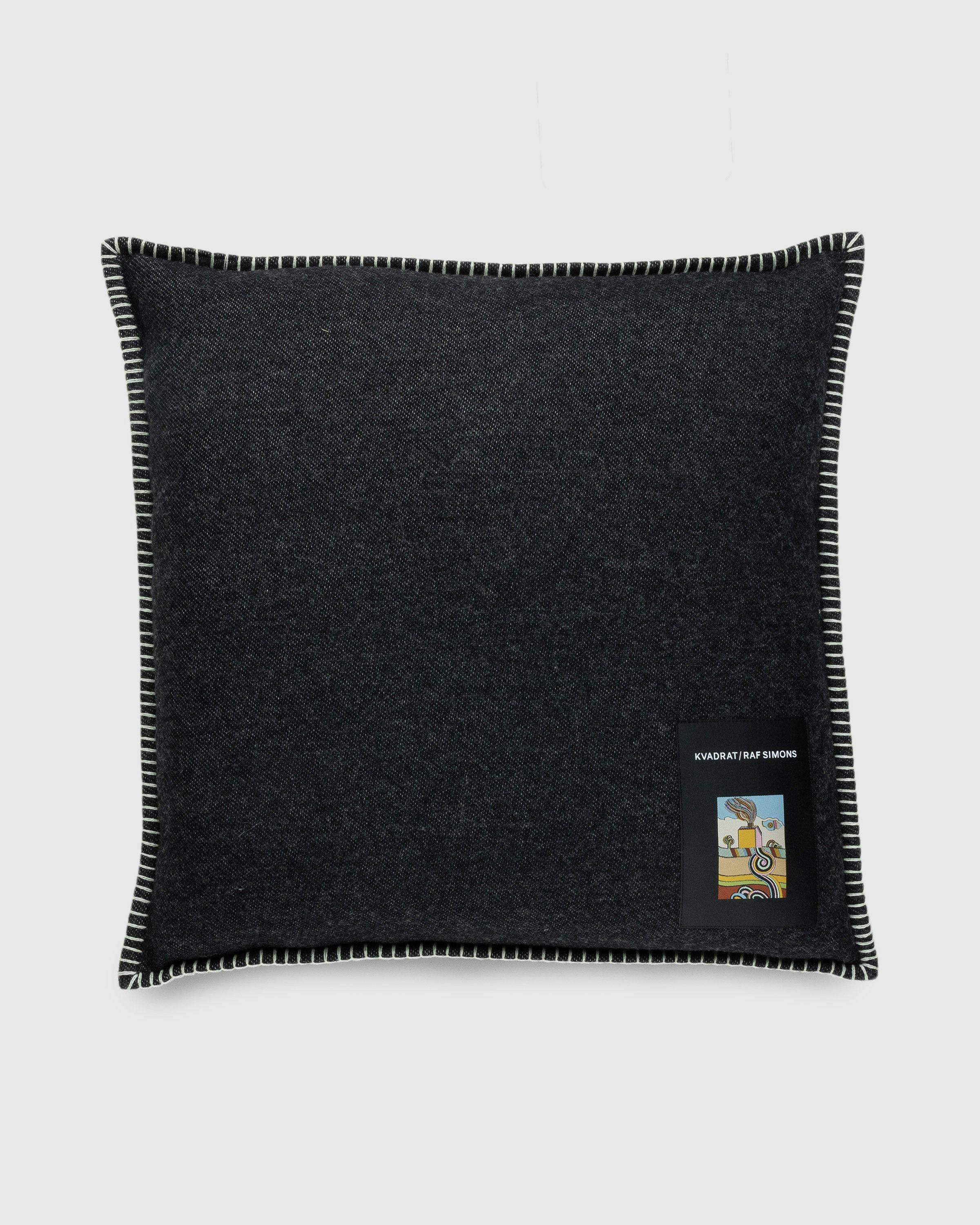 Kvadrat/Raf Simons - Lambswool Cushion Black - Lifestyle - Black - Image 1