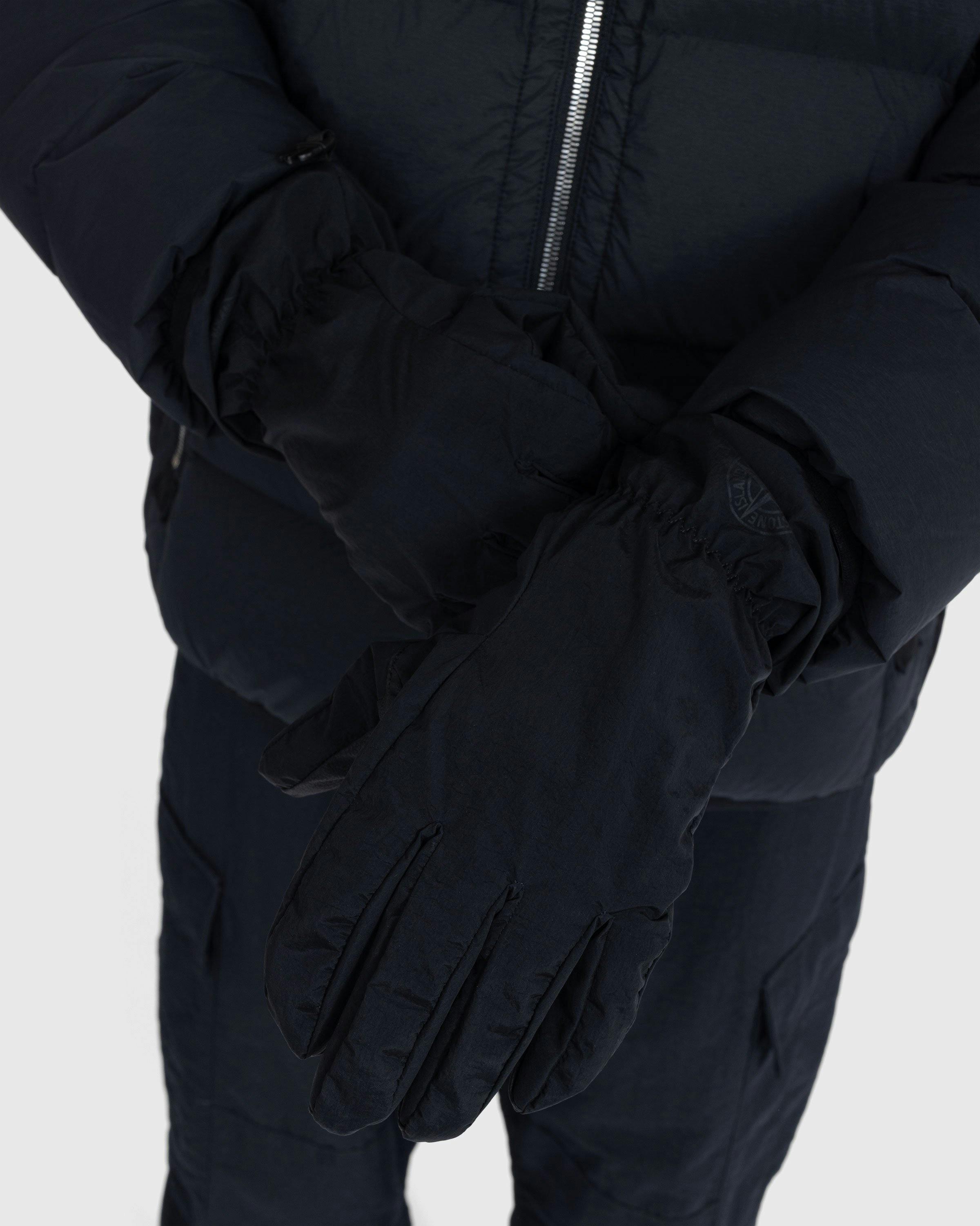 Stone Island - GLOVES Black 791592069 - Accessories - Black - Image 4