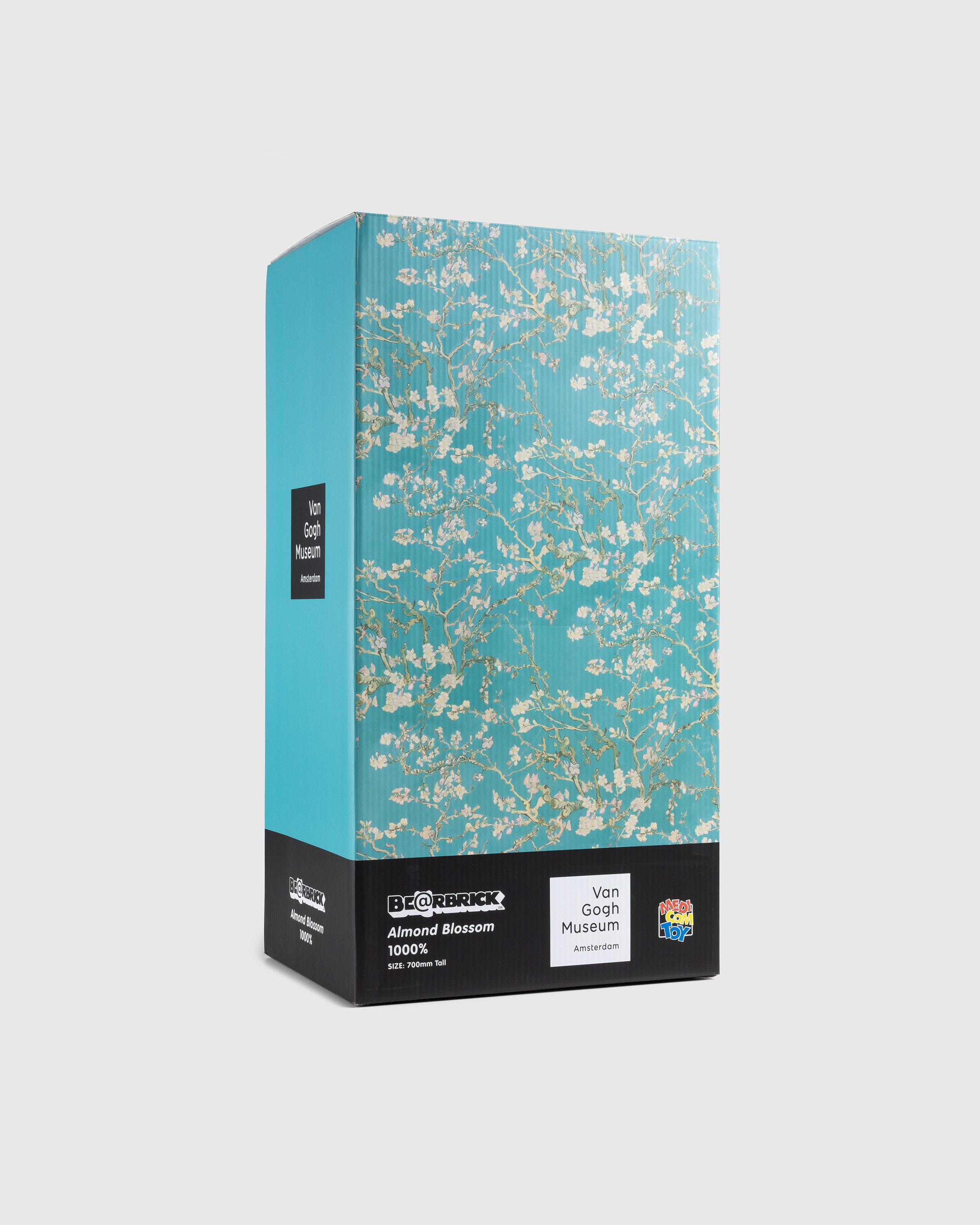 Medicom - Be@rbrick van Gogh 'Almond Blossoms' 1000% Multi - Lifestyle - Multi - Image 5