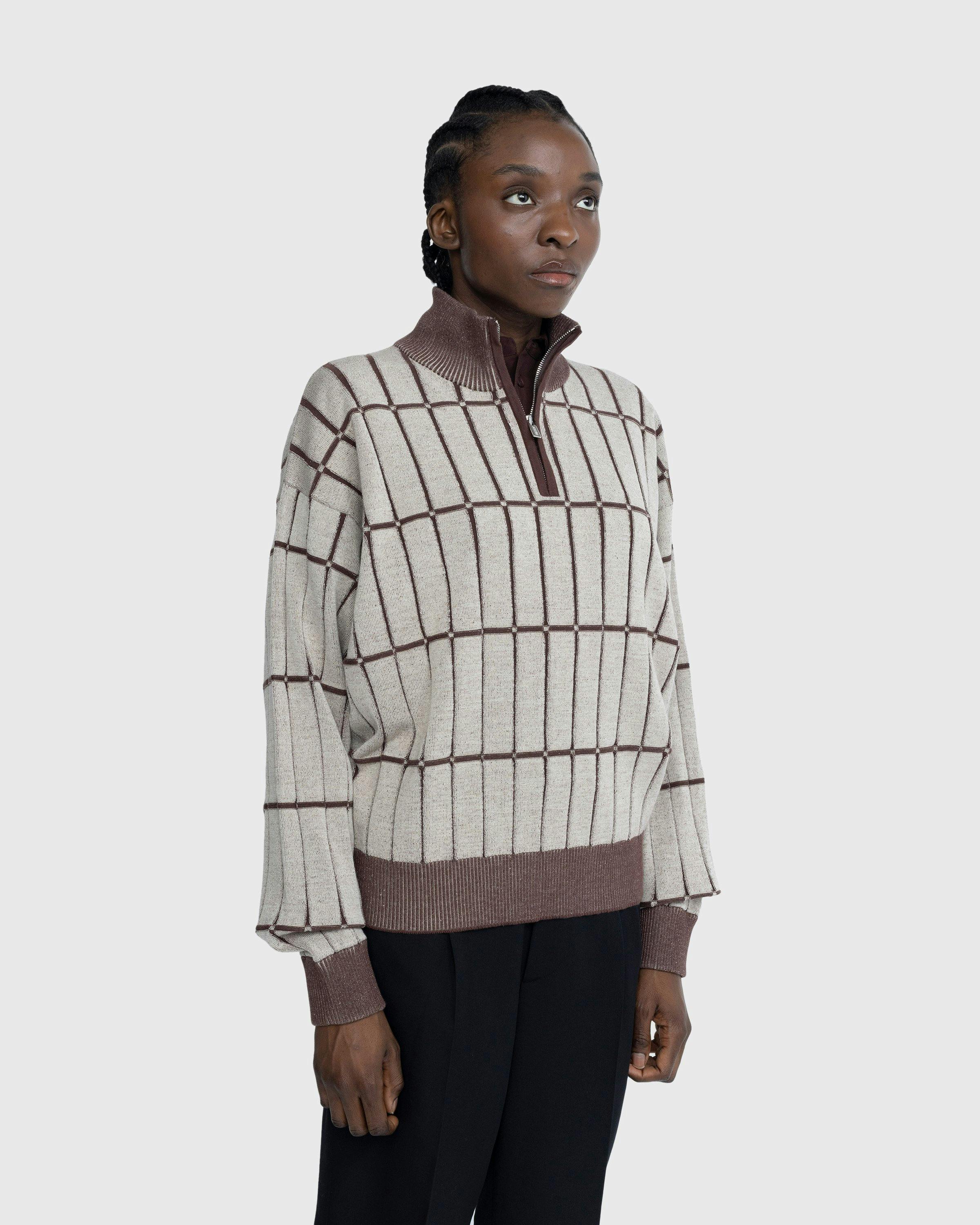 JACQUEMUS - Le Pull Malha Beige - Clothing - Beige - Image 4