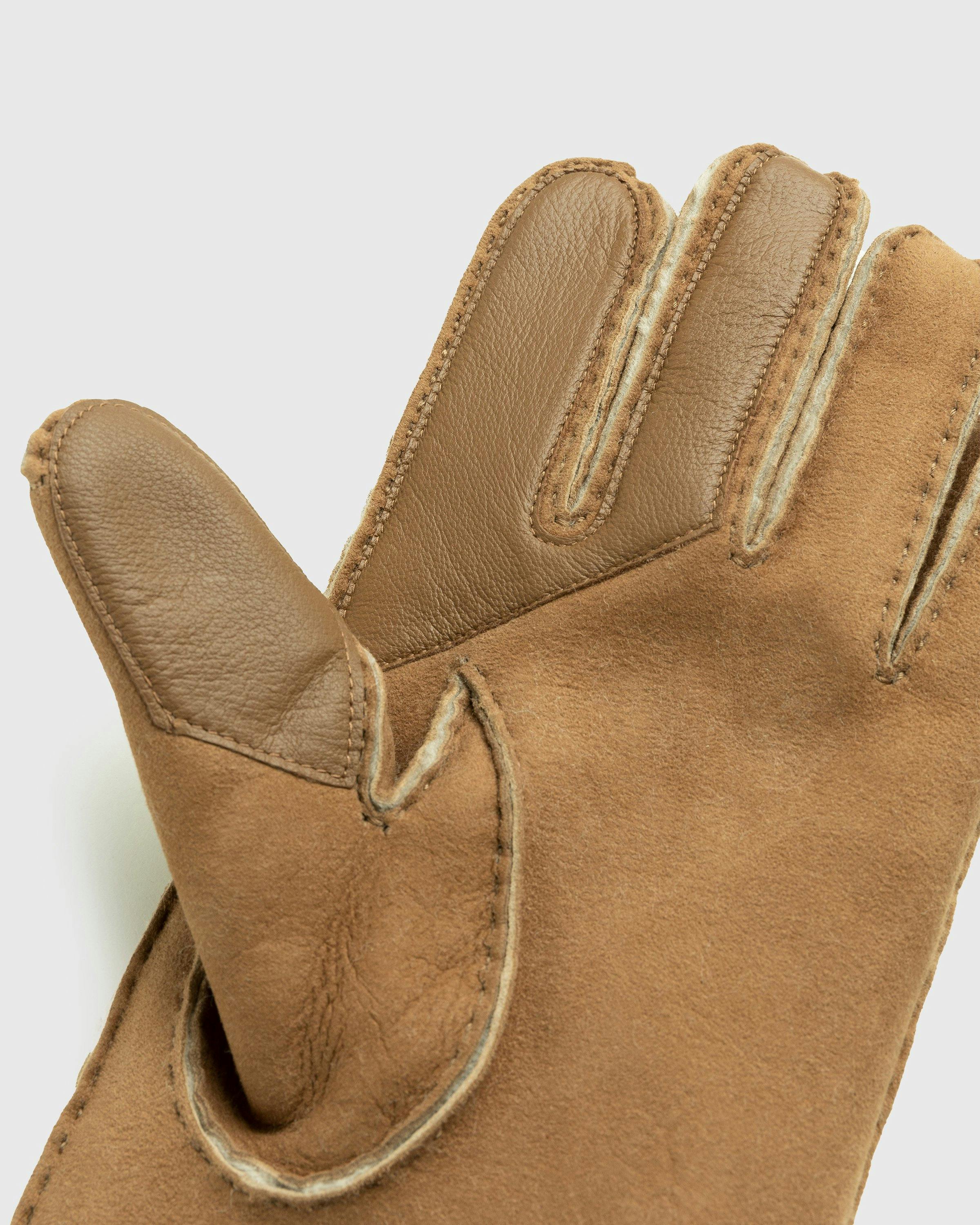 Ugg x Children of the Discordance - Sheepskin Gloves Brown - Accessories - Brown - Image 3