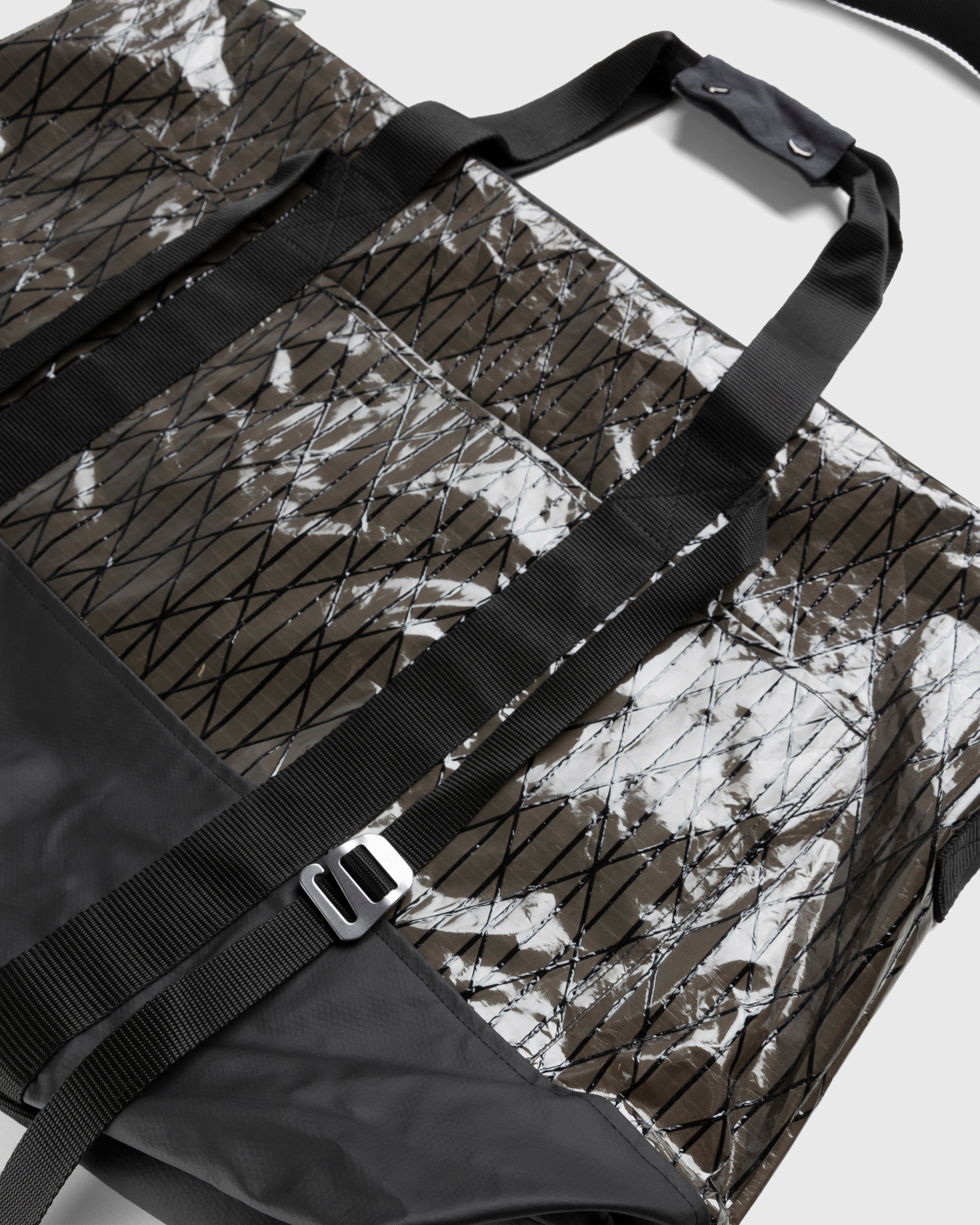 ROA - Nylon Tote Bag Black - Accessories - Black - Image 3