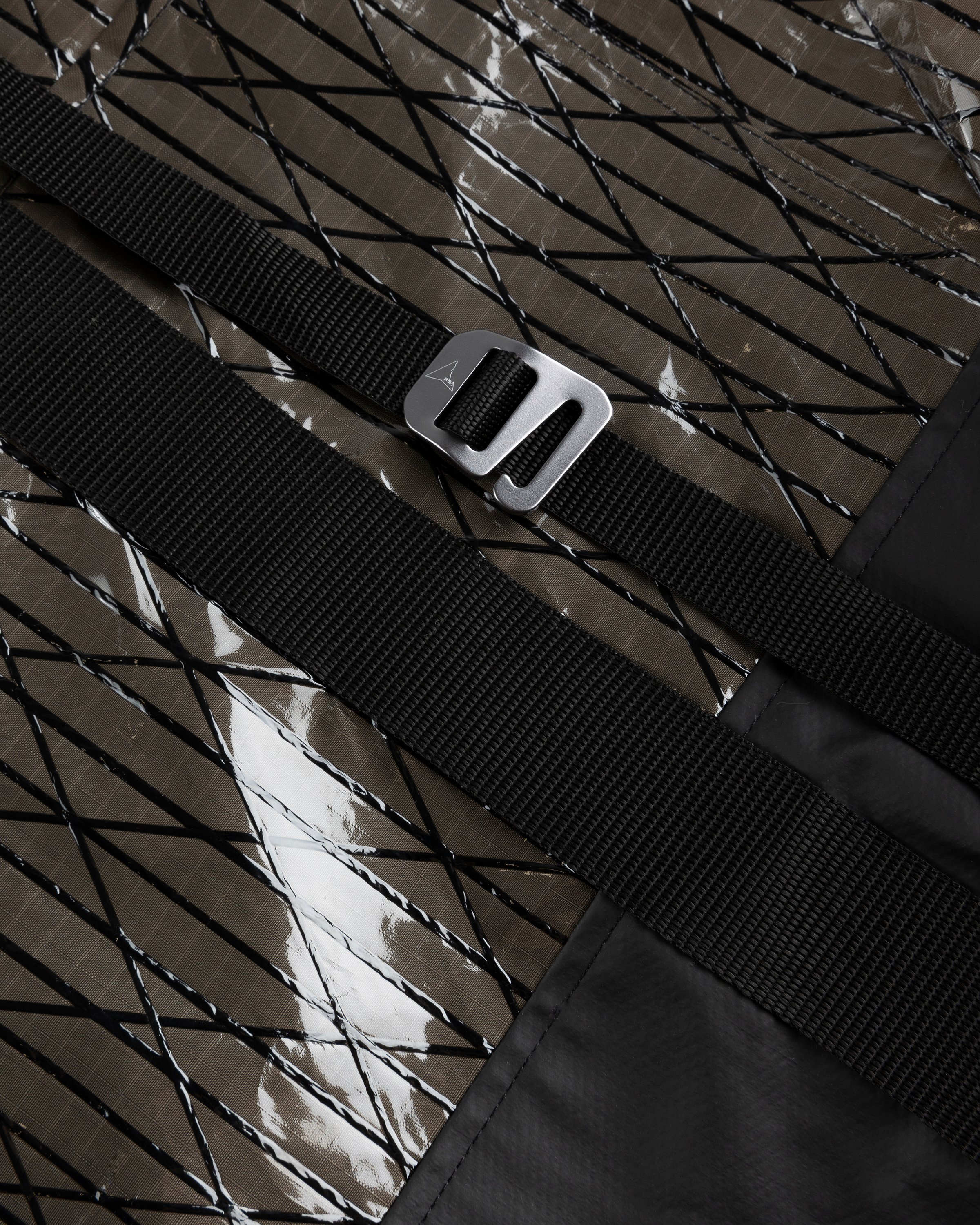 ROA - Nylon Tote Bag Black - Accessories - Black - Image 5