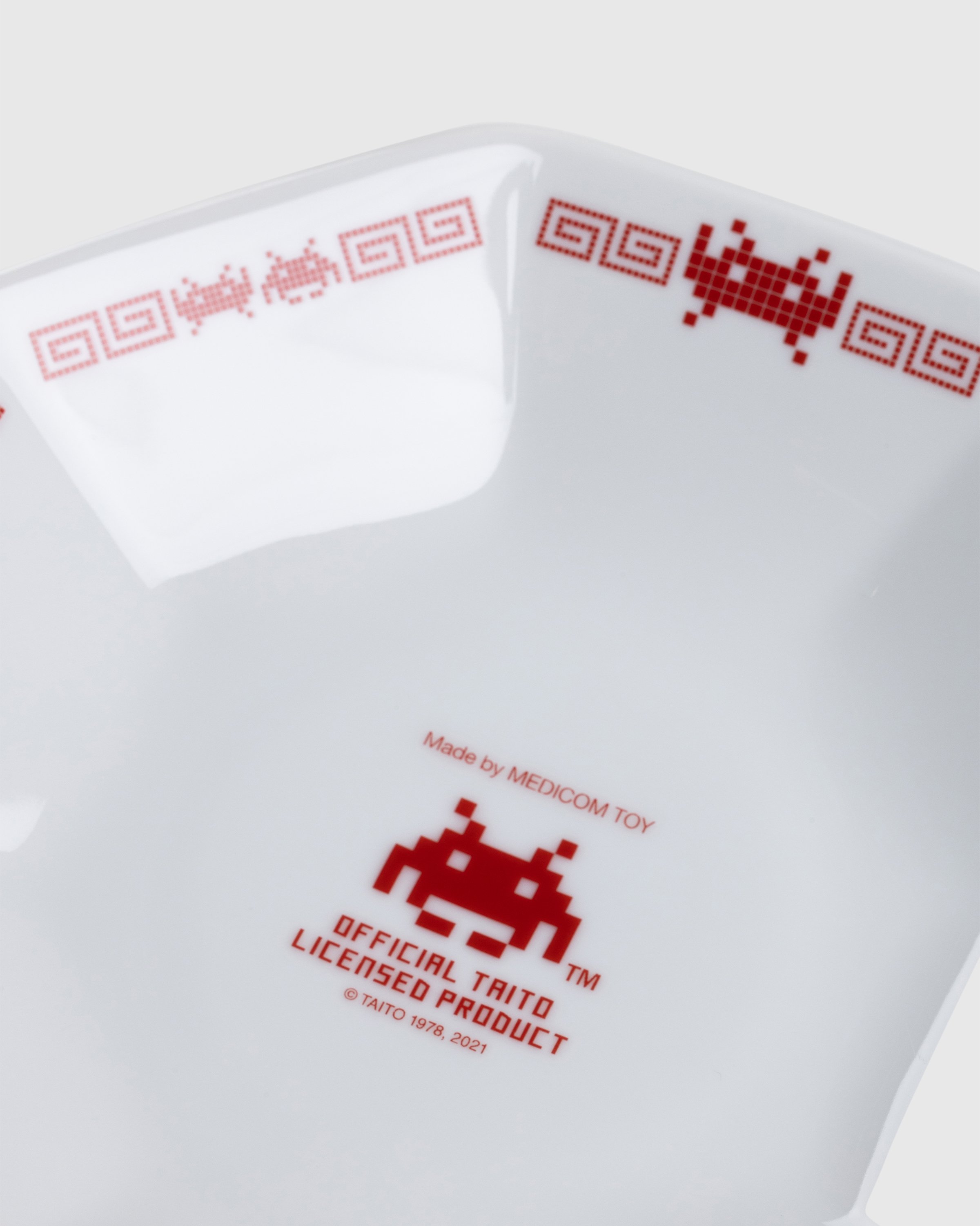 Medicom - Space Invaders Charhan Dish Multi - Lifestyle - Multi - Image 2