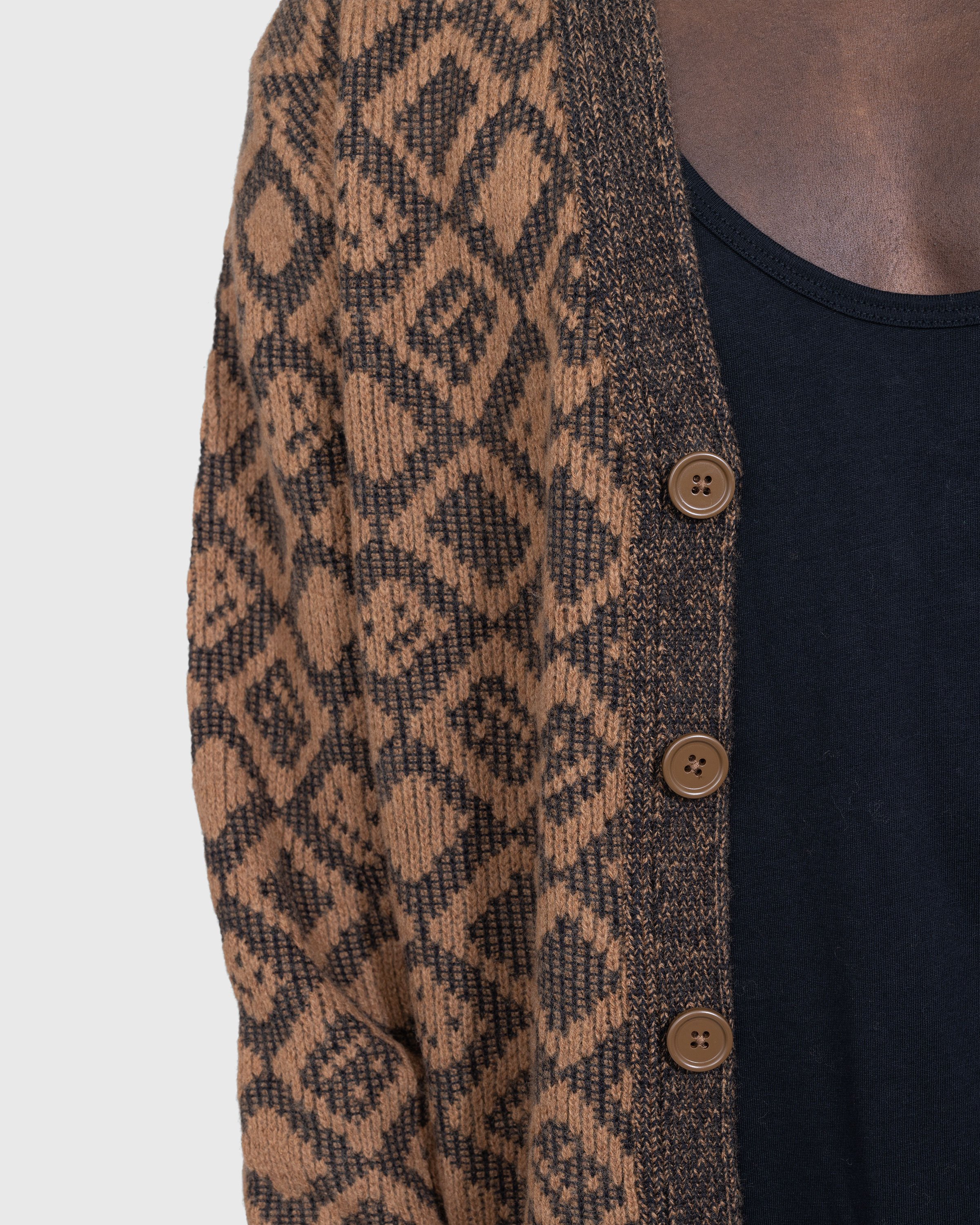 Acne Studios - face Tiles Cardigan Toffee Brown - Clothing - Brown - Image 4