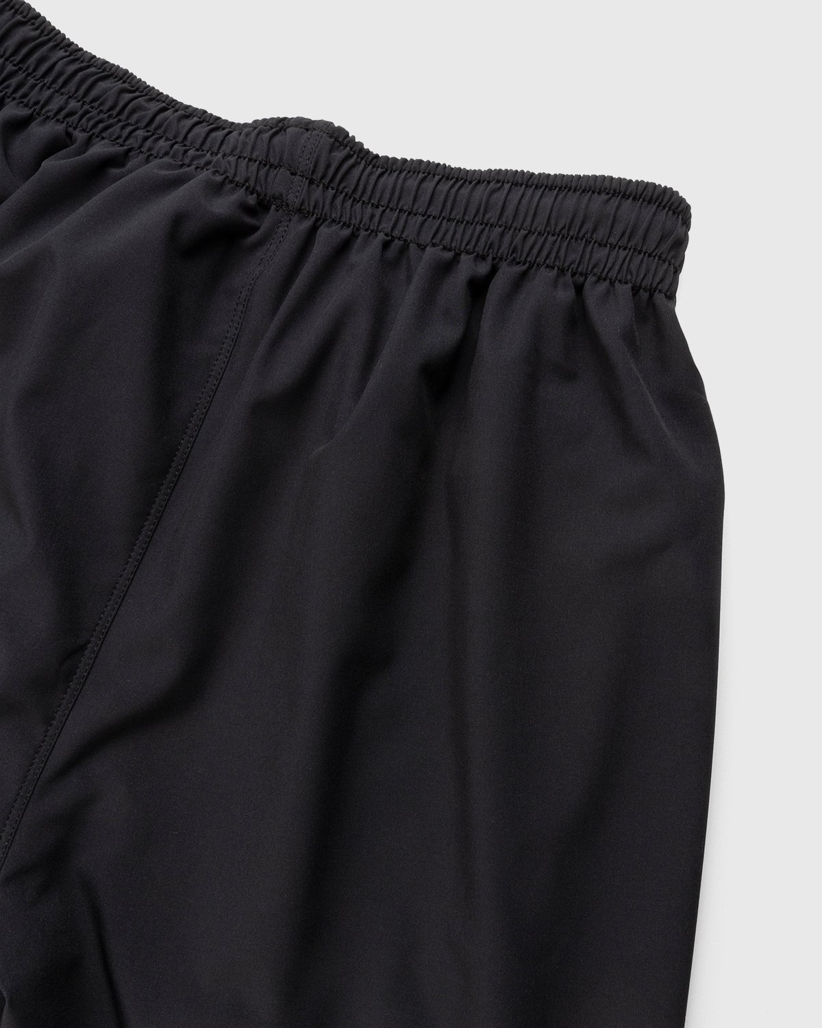 Highsnobiety - HS Sports Reversible Mesh Shorts Black/Khaki - Clothing - Green - Image 5