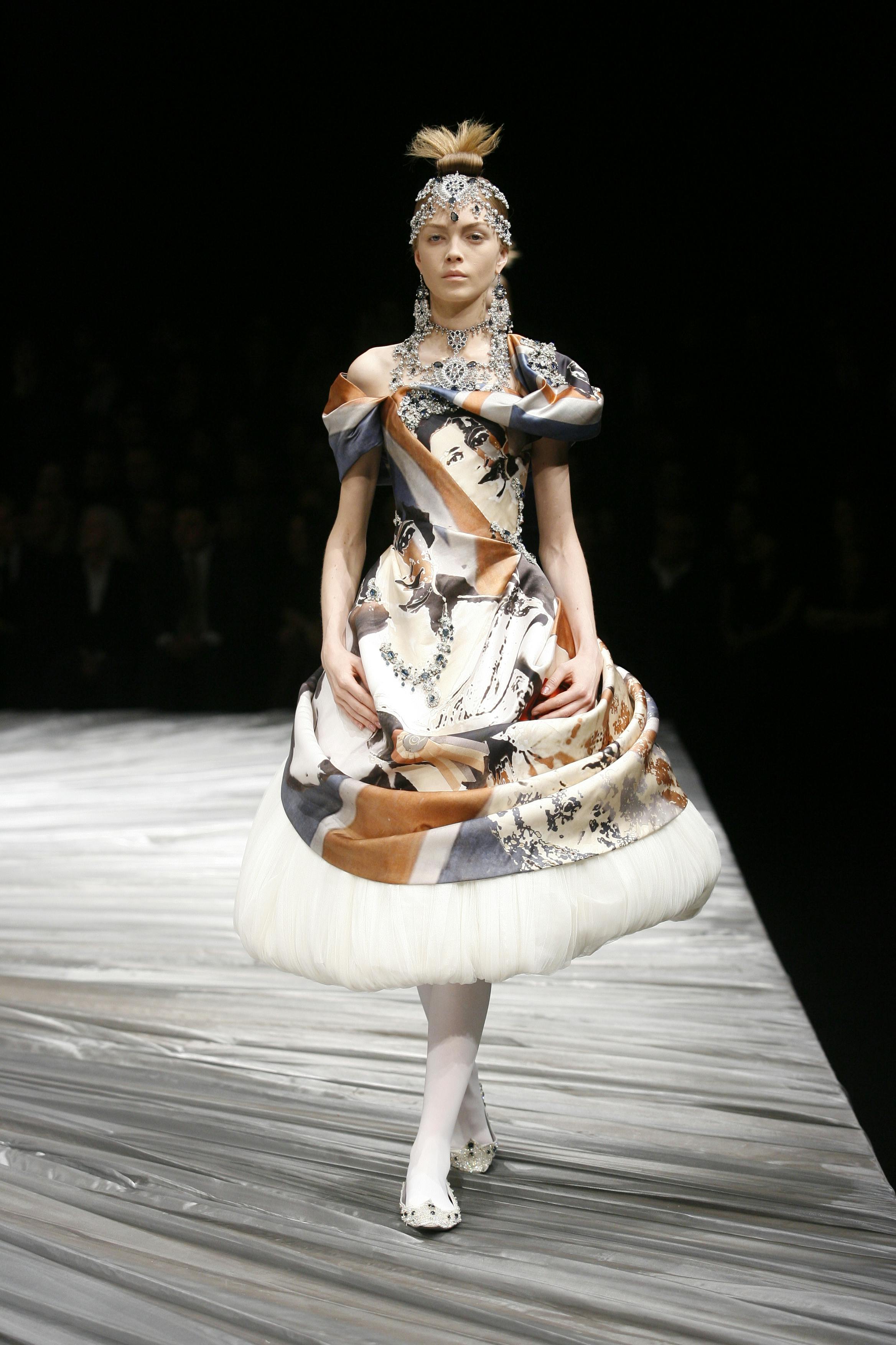 A model walks the runway at Alexander McQueen’s Fall/Winter 2008 show at the Palais Omnisports de Paris-Bercy in Paris.