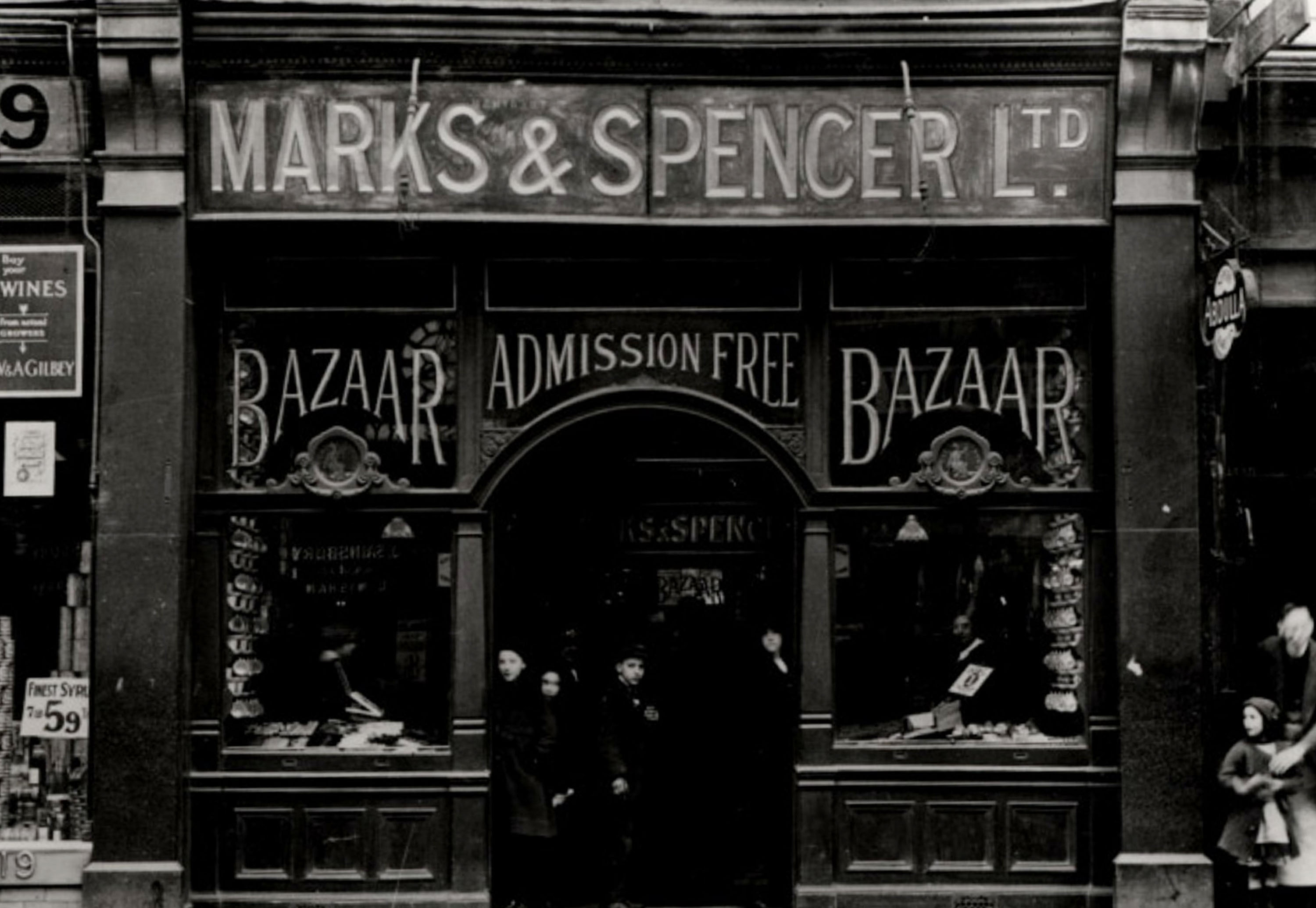 The front of a Marks & Spencer store in Holloway, 1914.