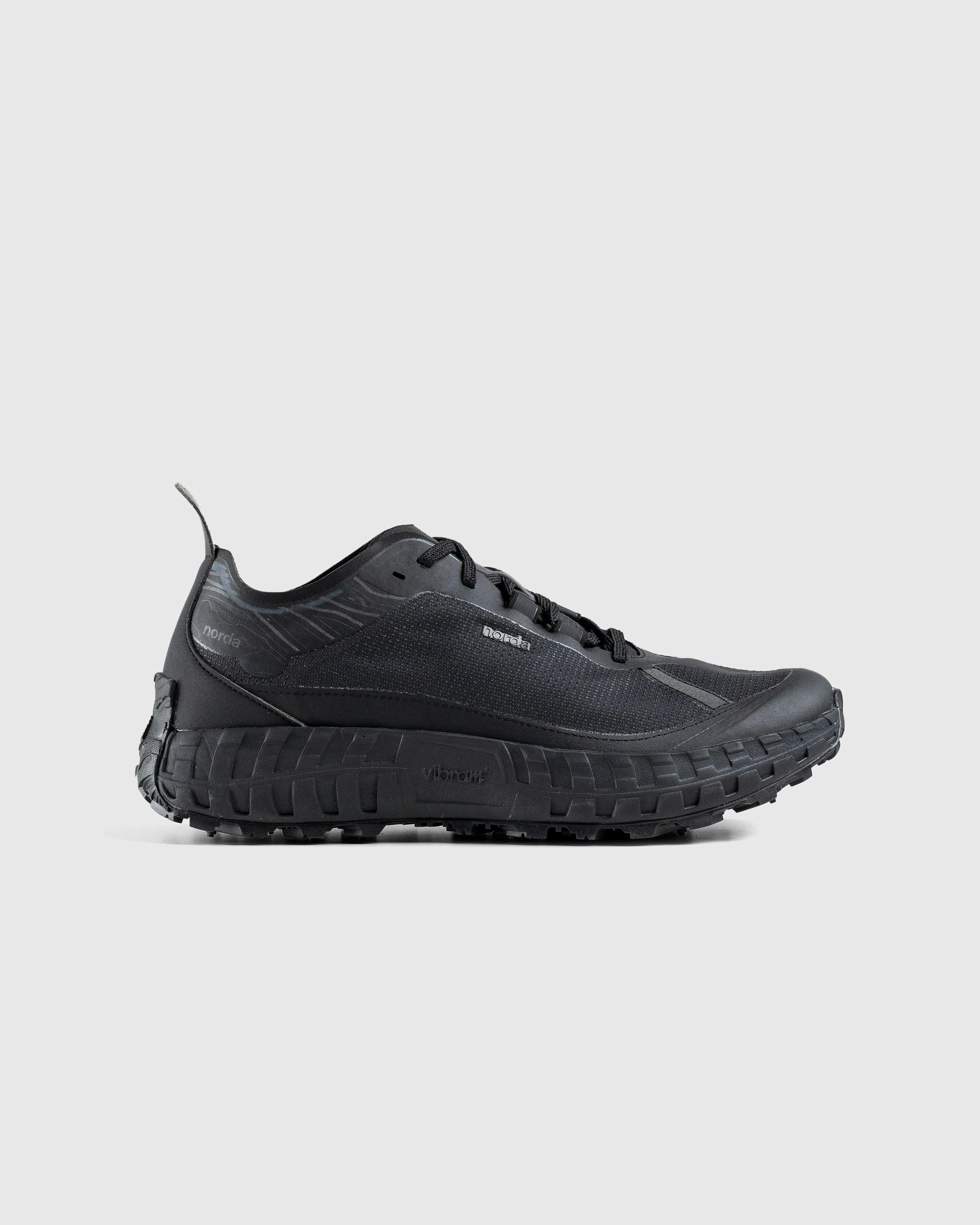 Norda - 001 W Stealth Black - Footwear - Black - Image 1