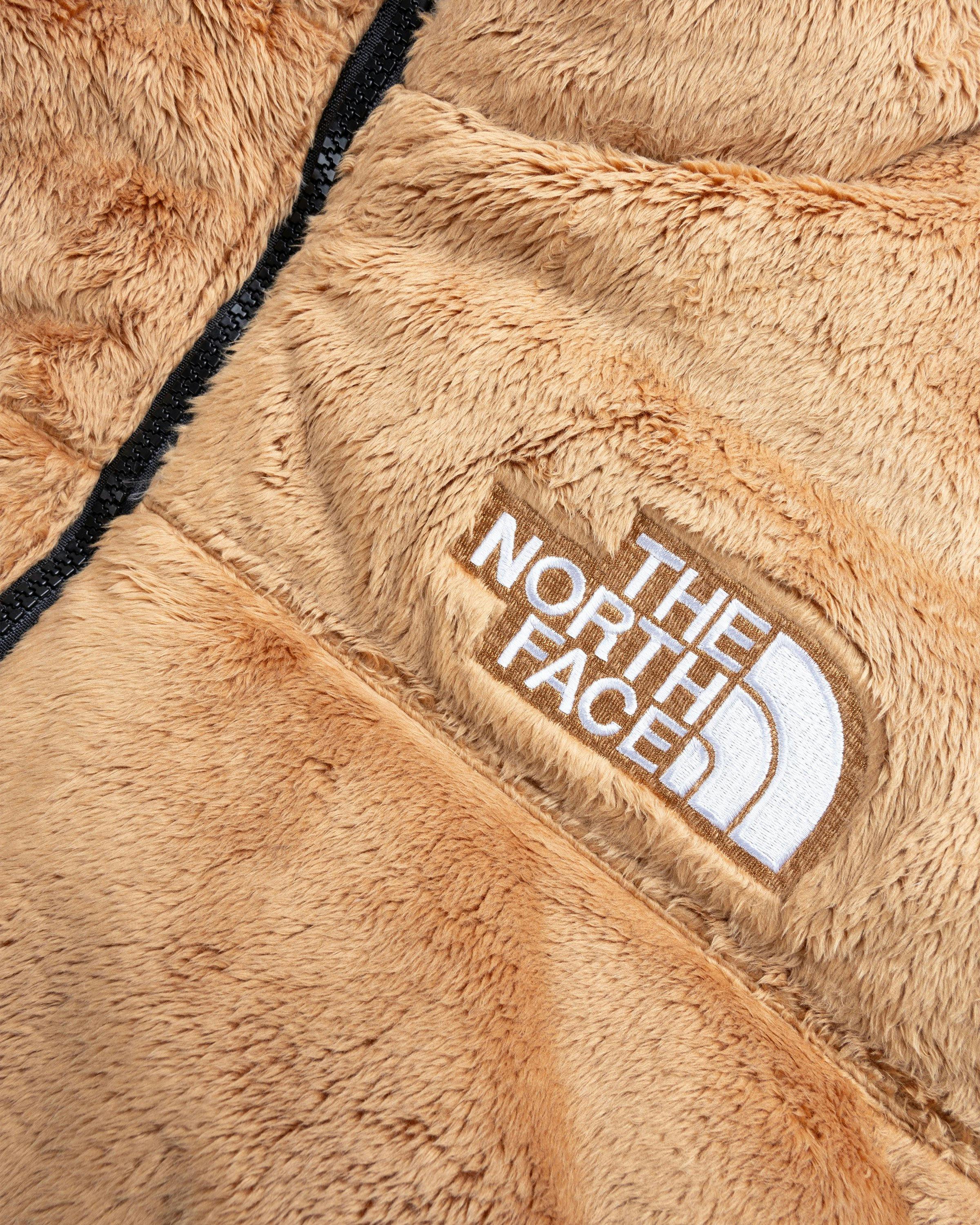 The North Face – Versa Velour Nuptse Jacket Almond Butter The North Face – Versa Velour Nuptse Jacket Almond Butter