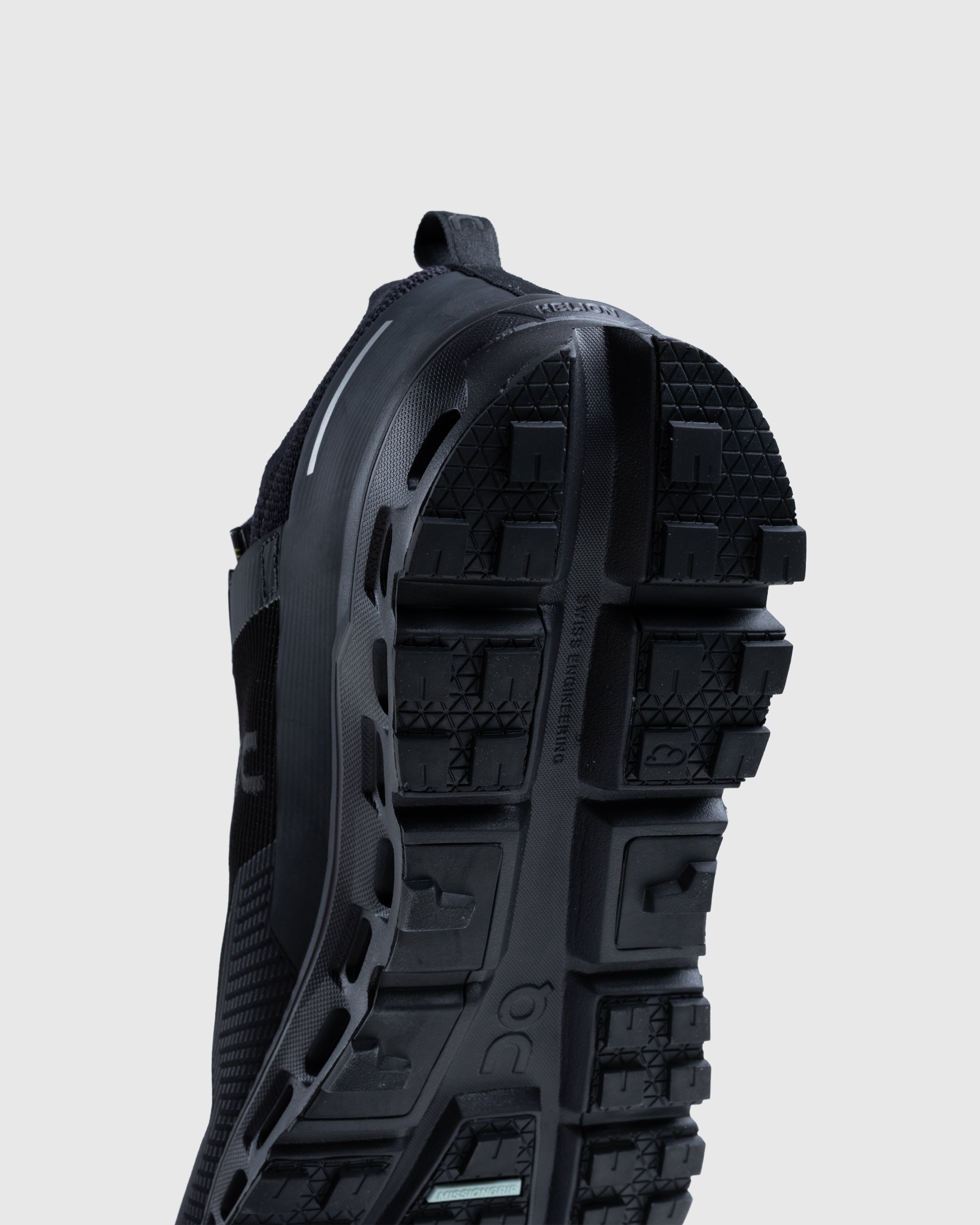 On - Cloudultra 2 Black - Footwear - Black - Image 6