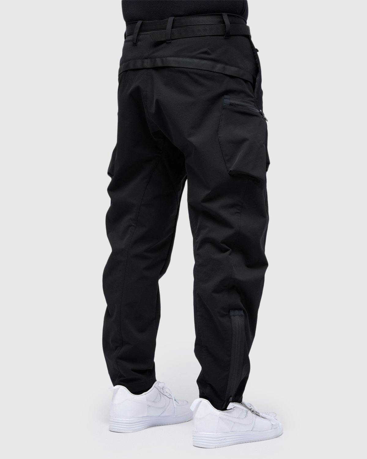 ACRONYM - P41-DS Schoeller Dryskin Articulated Cargo Trouser Black - Clothing - Black - Image 4