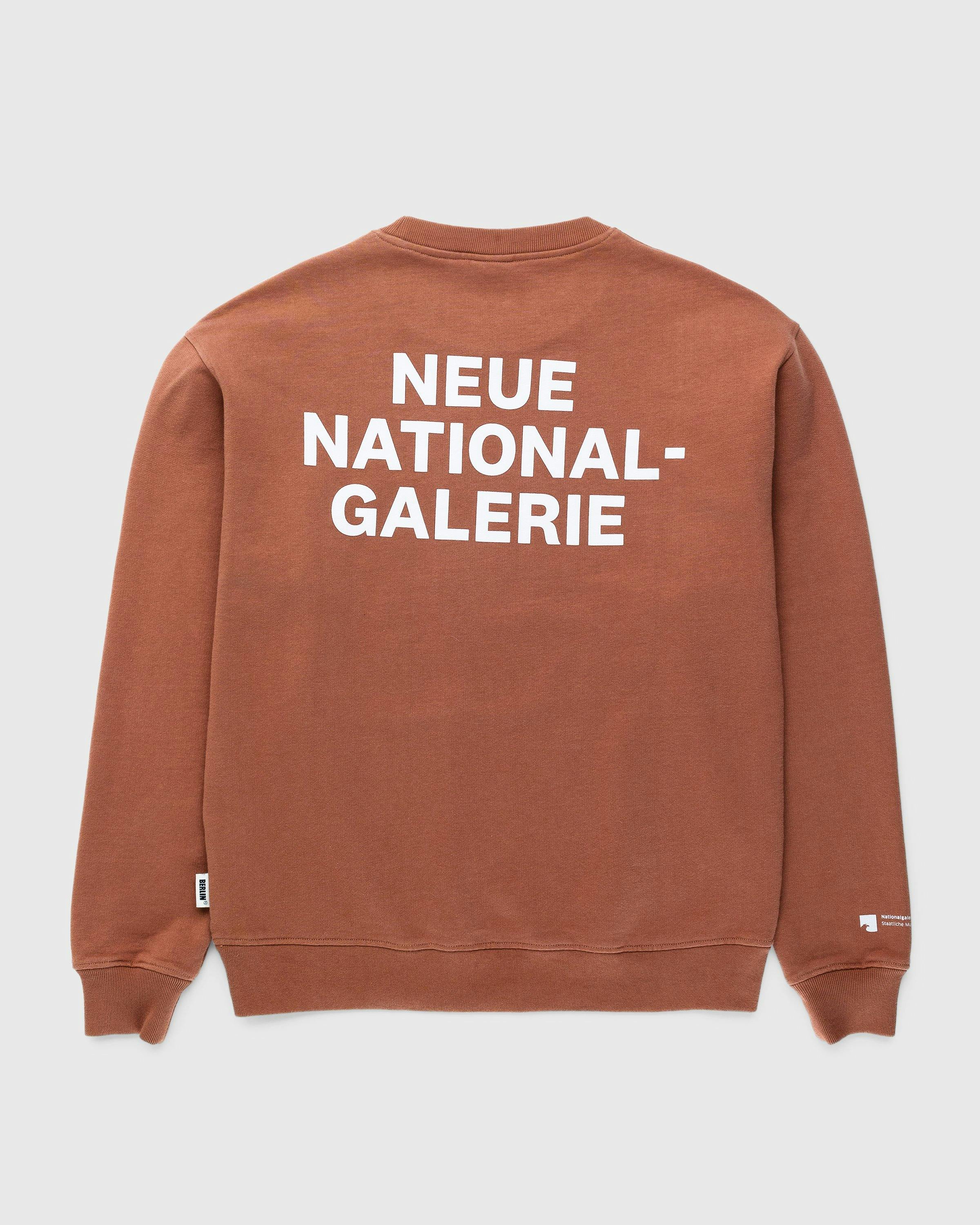 Neue Nationalgalerie x Highsnobiety - BERLIN, BERLIN 3 Crewneck Brown - Clothing - Brown - Image 1