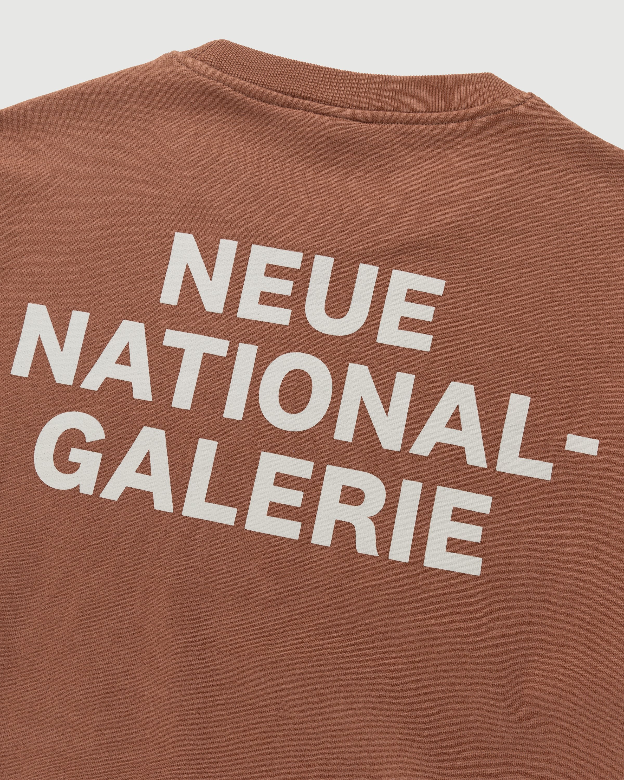 Neue Nationalgalerie x Highsnobiety - BERLIN, BERLIN 3 Crewneck Brown - Clothing - Brown - Image 3