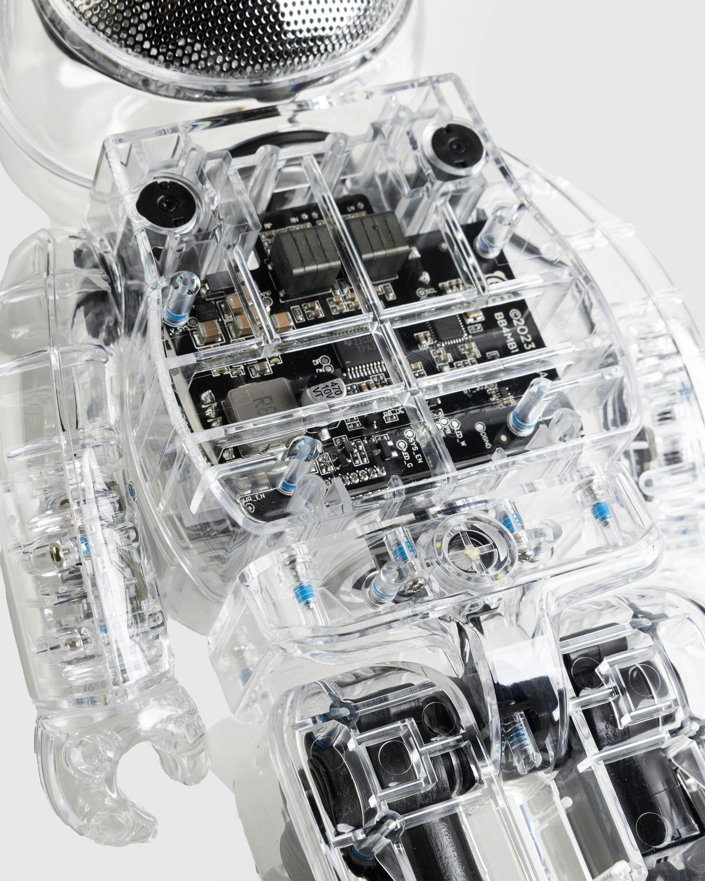 Medicom - BE@RBRICK AUDIO 400% Portable Speaker CLEAR - Lifestyle - Transparent - Image 5