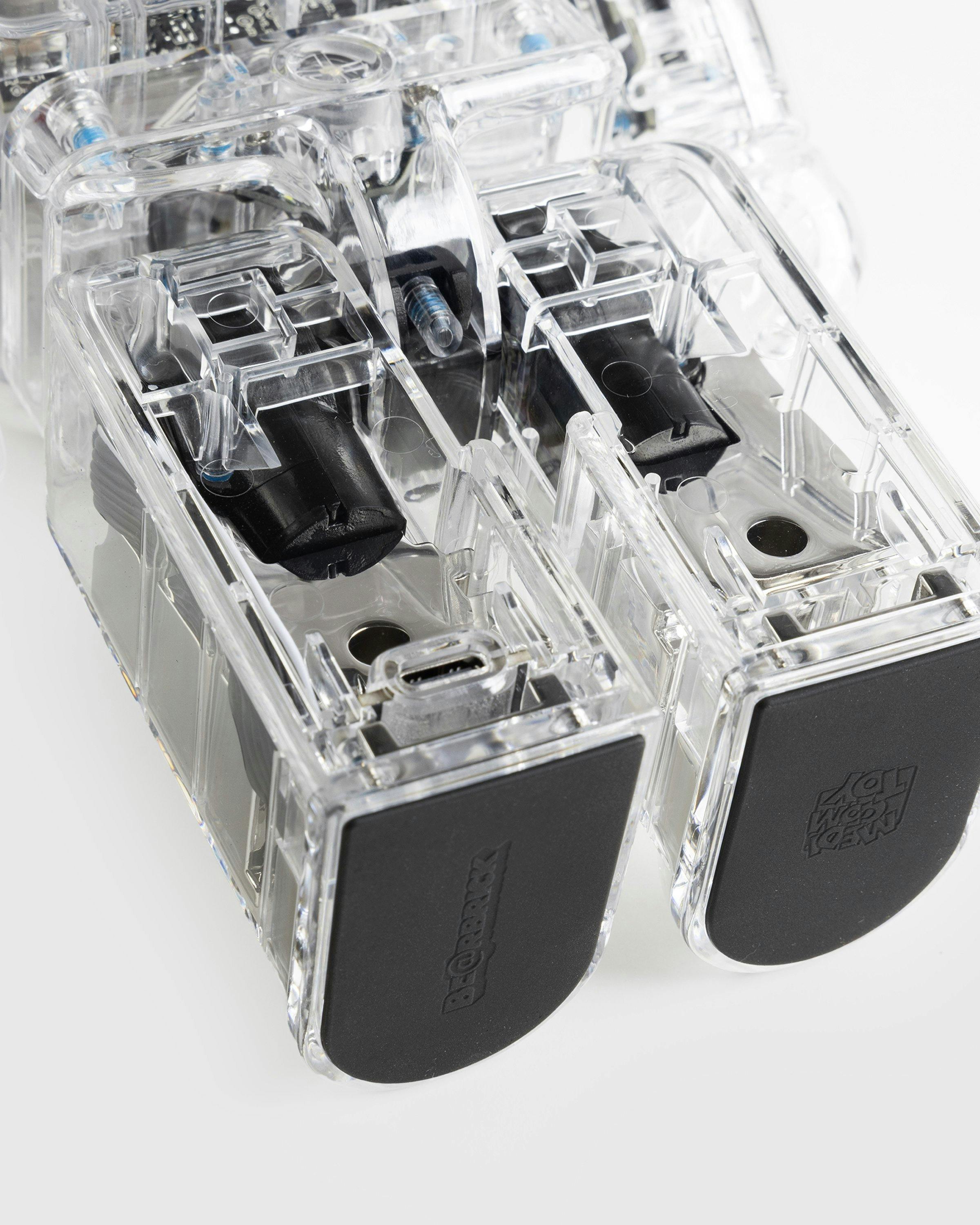 Medicom - BE@RBRICK AUDIO 400% Portable Speaker CLEAR - Lifestyle - Transparent - Image 6