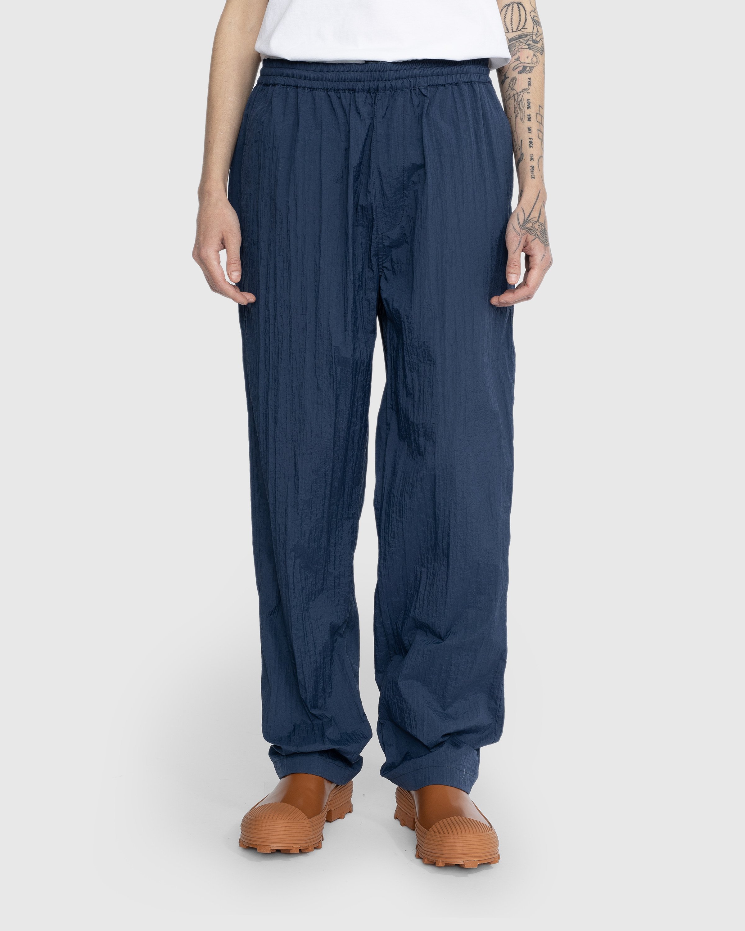 Highsnobiety - Texture Nylon Pants Navy - Clothing - Blue - Image 3