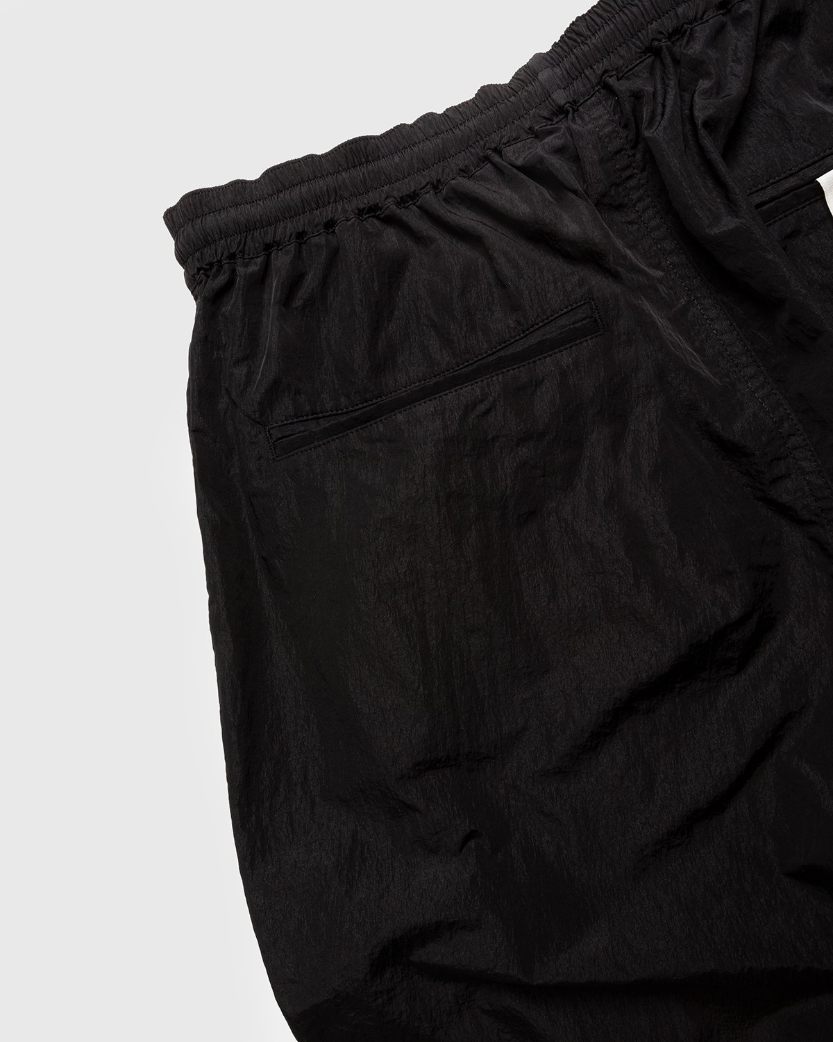 Highsnobiety - Crepe Nylon Elastic Pants Black - Clothing - Black - Image 4