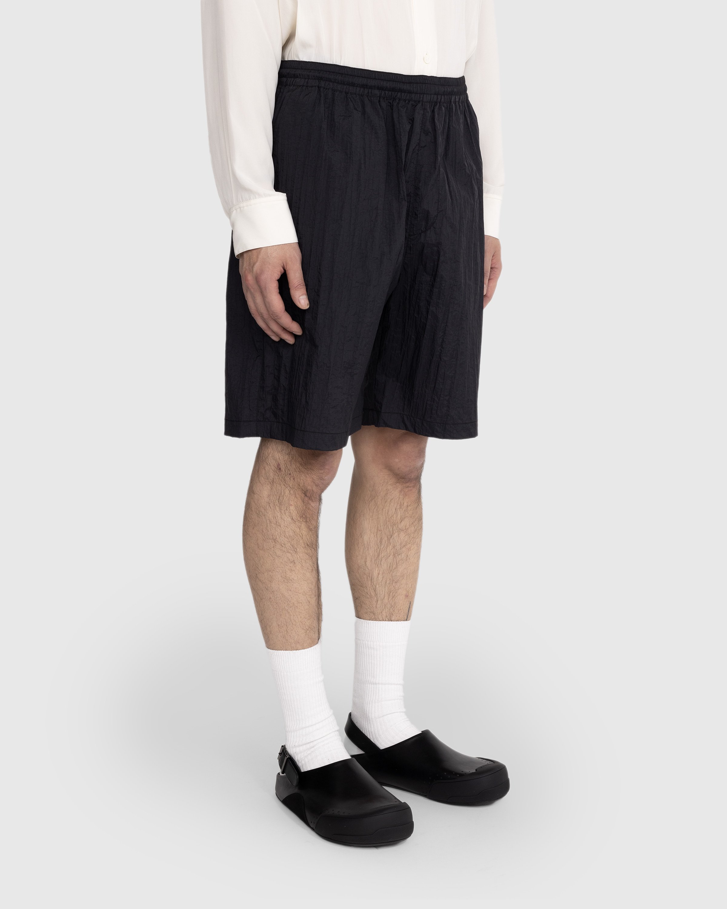 Highsnobiety - Texture Nylon Mid Length Elastic Shorts Black - Clothing - Black - Image 4