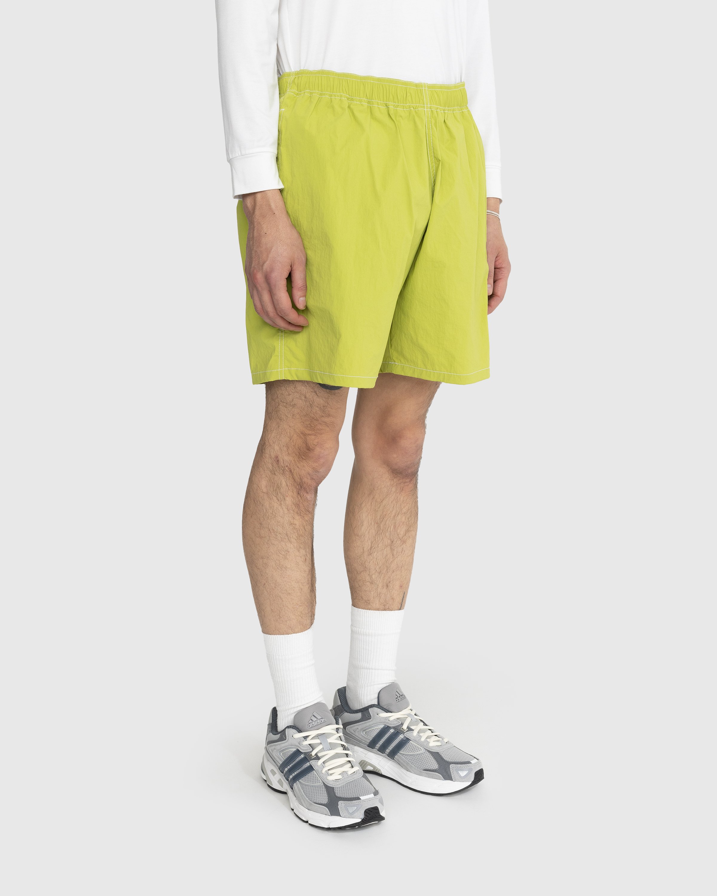 Highsnobiety - Side Cargo Shorts Lime - Clothing - Green - Image 4