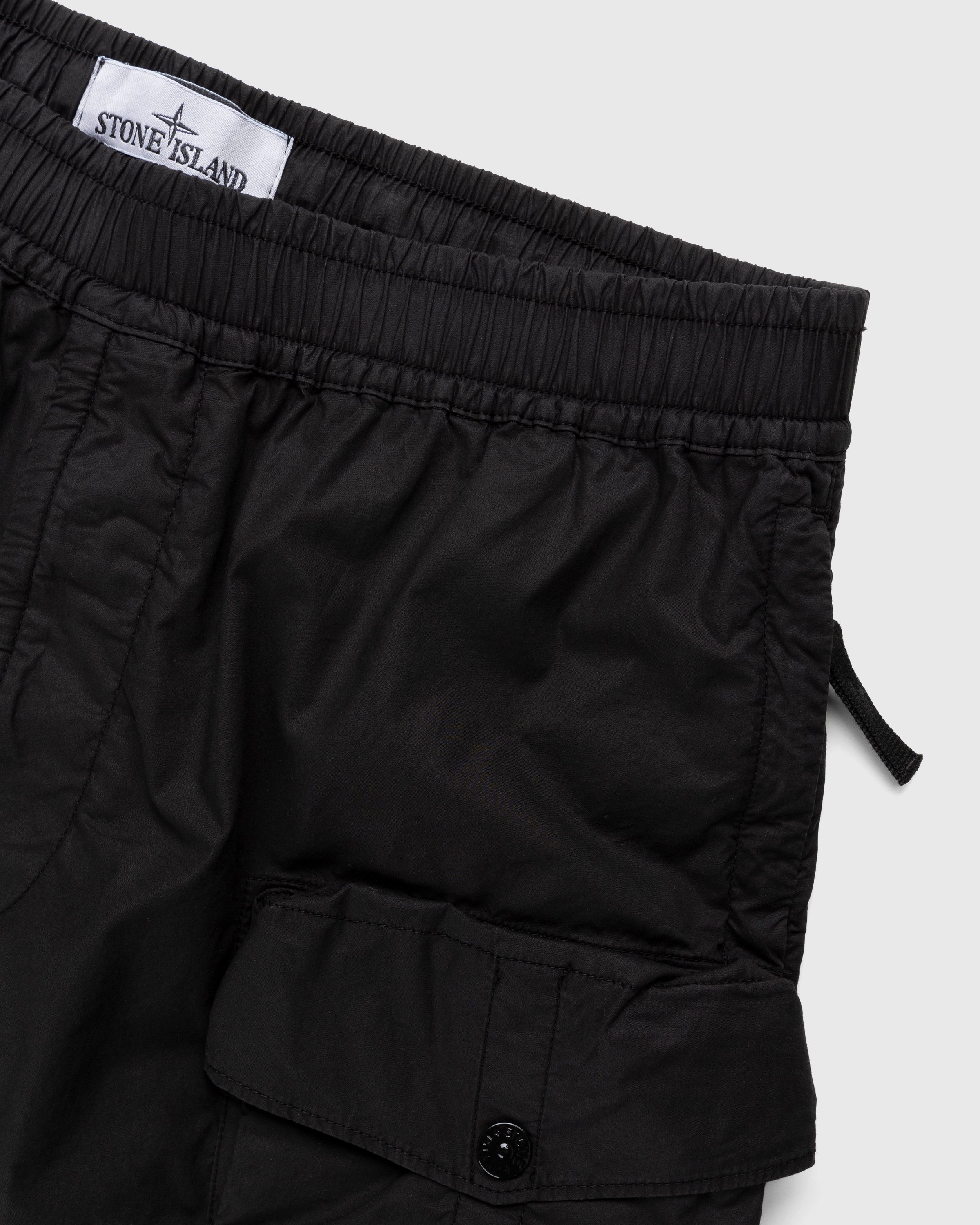Stone Island - L0103 Garment-Dyed Shorts Black - Clothing - Black - Image 3