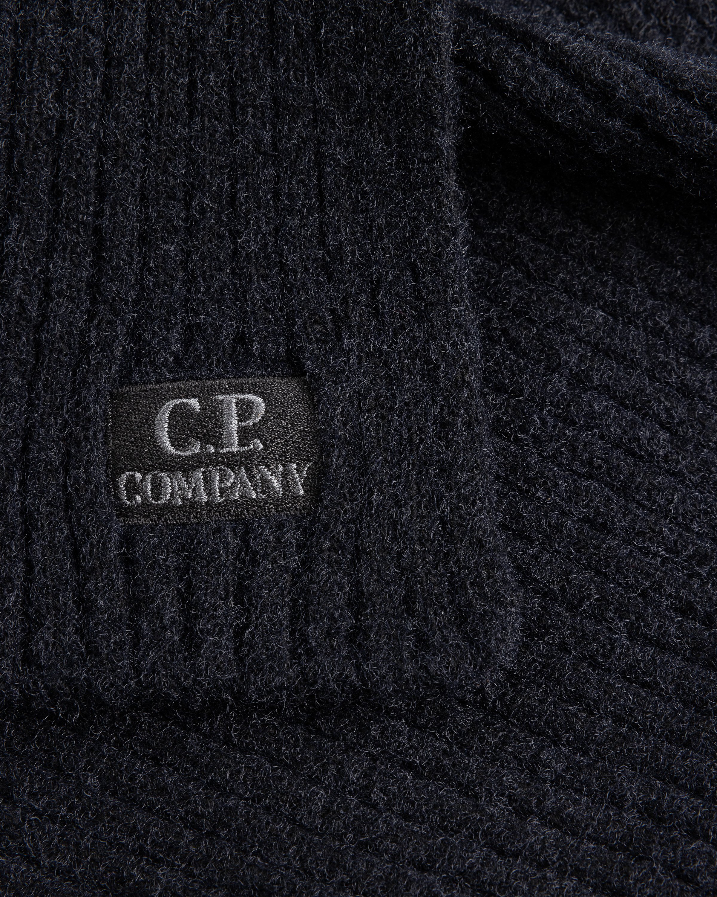 C.P. Company - Ribbed Logo Patch Scarf Black - Accessories - Black - Image 4