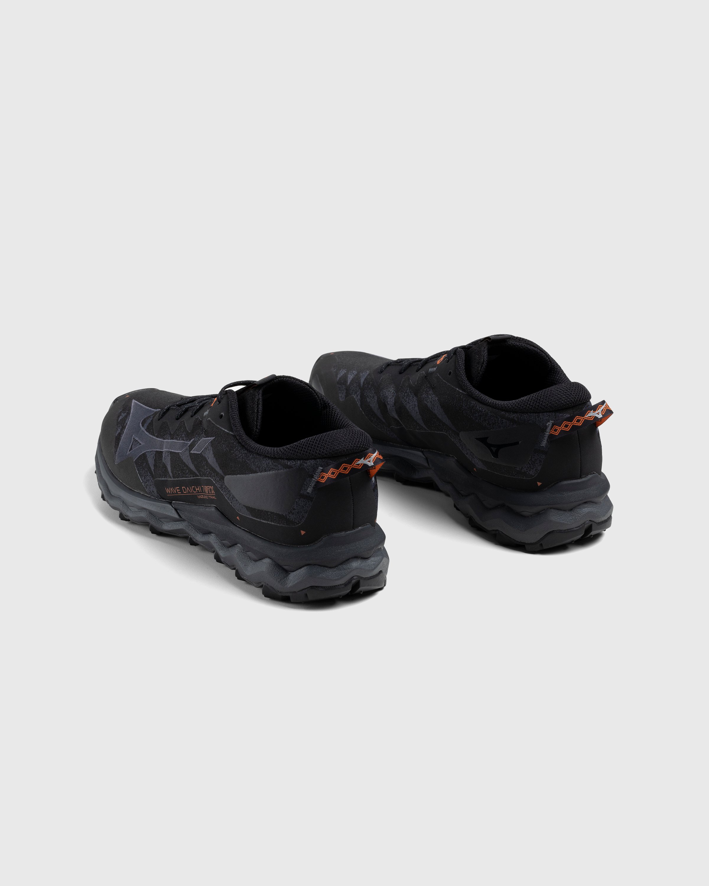 Mizuno - Wave Daichi 7 GTX Black/Iron Gate/Mecca Orange - Footwear - Black - Image 3