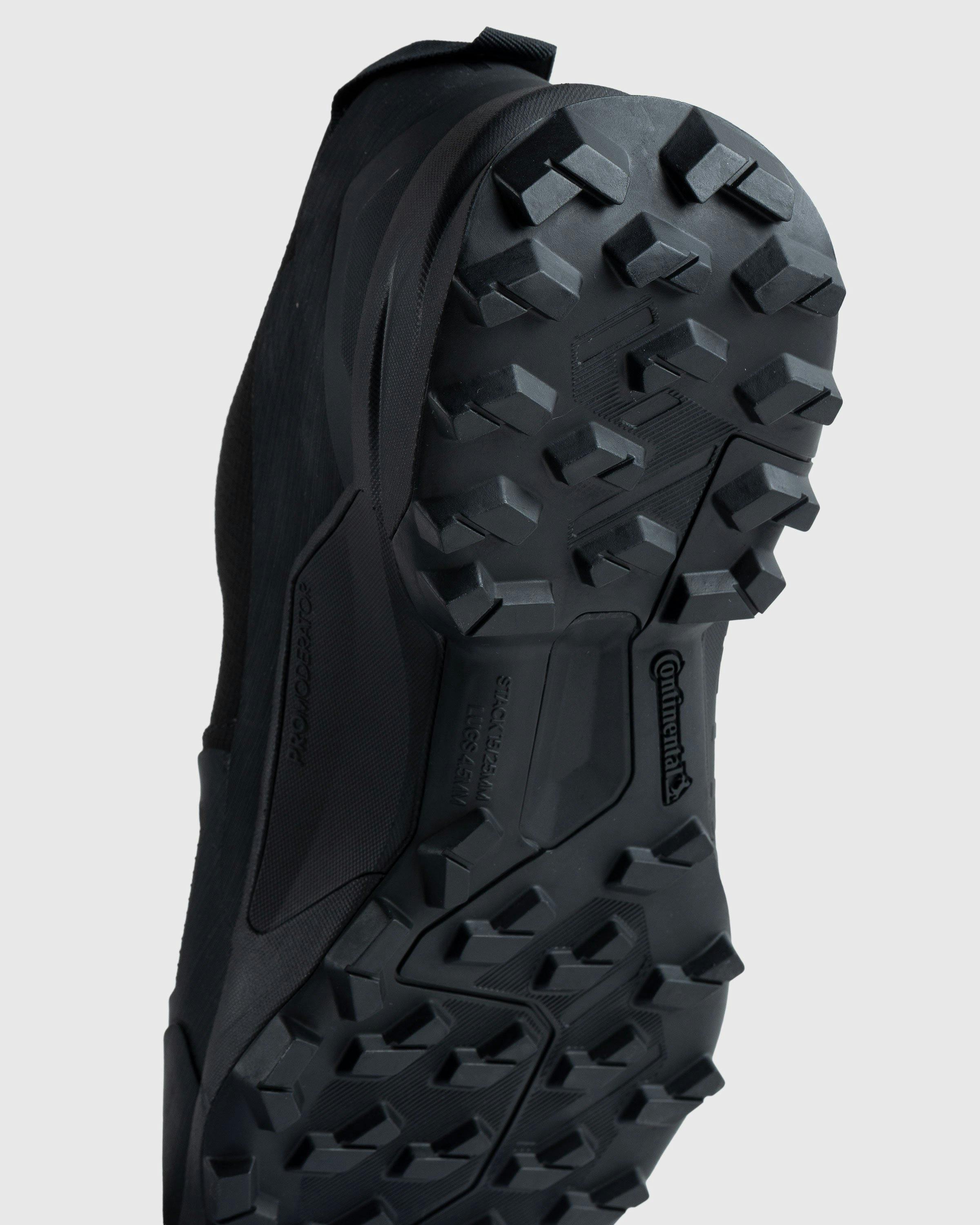 Y-3 - Terrex Swift R3 GORE-TEX - Footwear - Black - Image 6