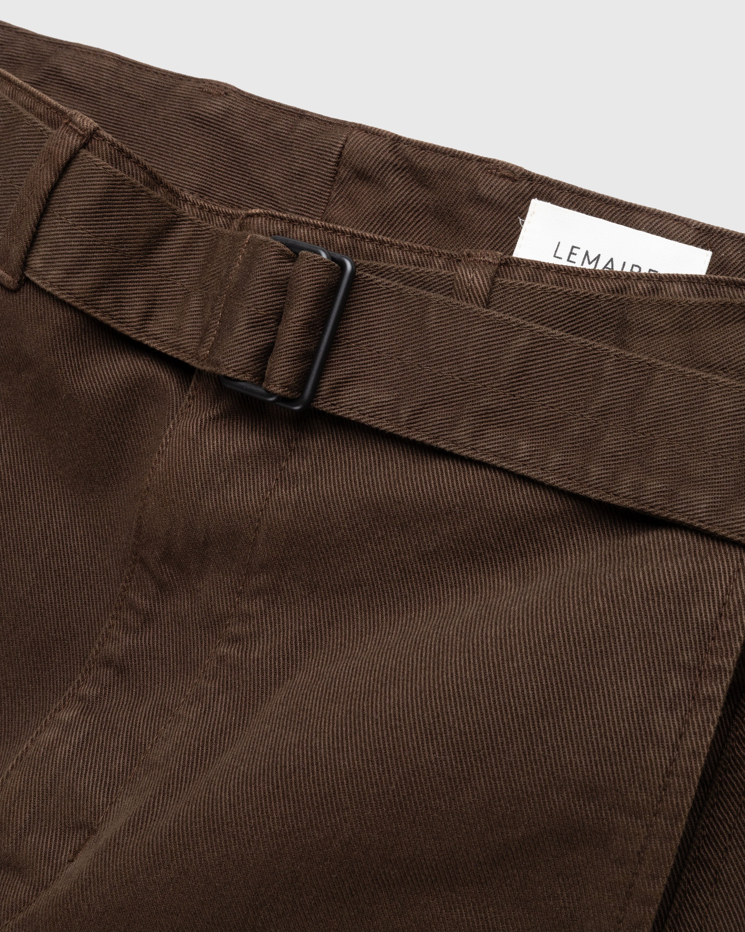 Lemaire - TWISTED BELTED CASUAL PANT - Clothing - Brown - Image 5