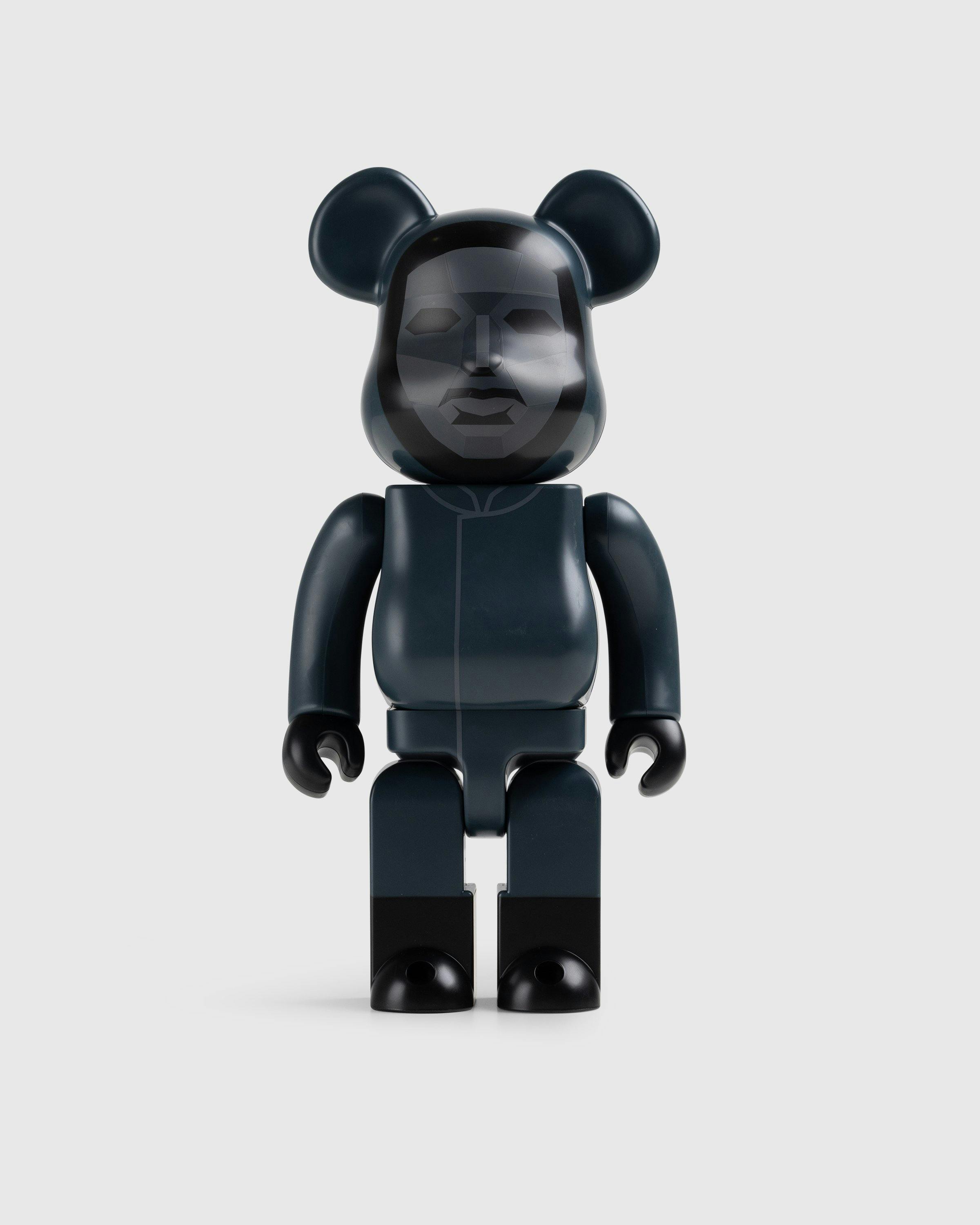 Medicom - Be@rbrick Squid Game Frontman 1000% Multi - Lifestyle - Multi - Image 1