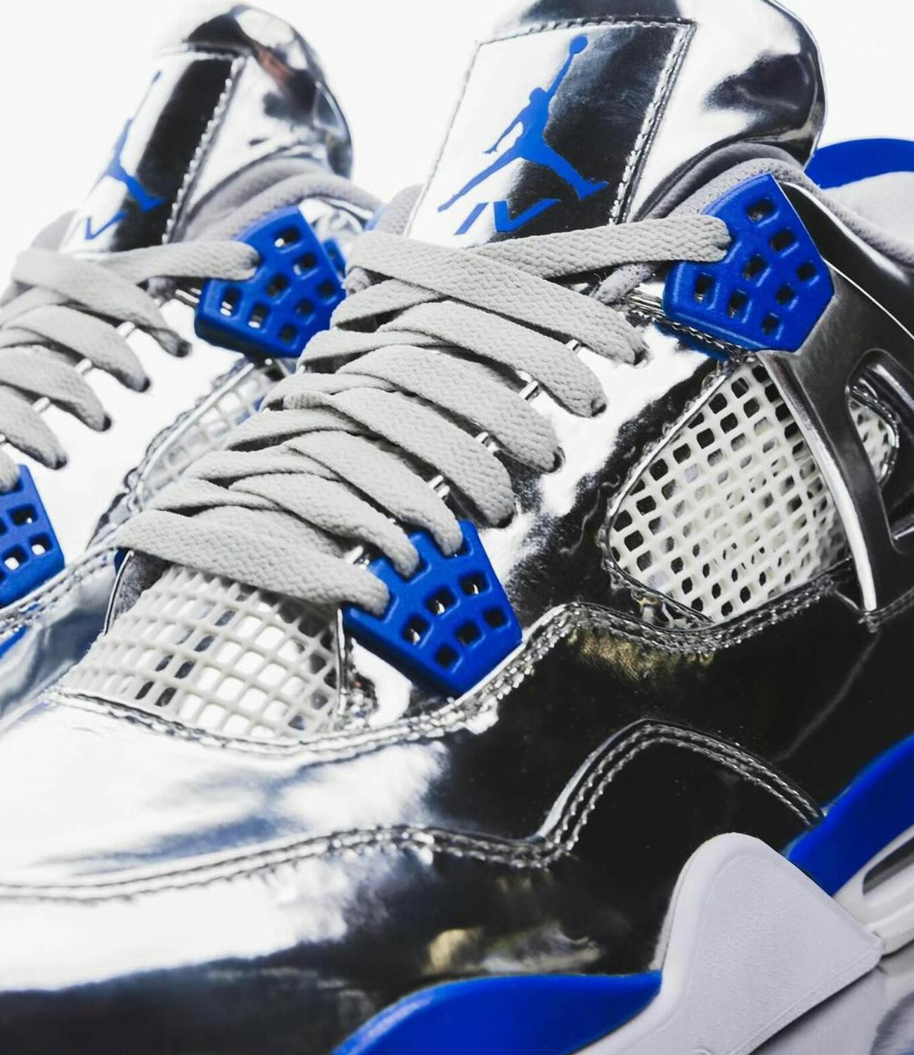 Usher's Super Bowl Jordan 4s were designed by Usher's Super Bowl halftime show had everything, including a pair of custom Jordan 4 sneakers designed by renowned customizer The Shoe Surgeon.