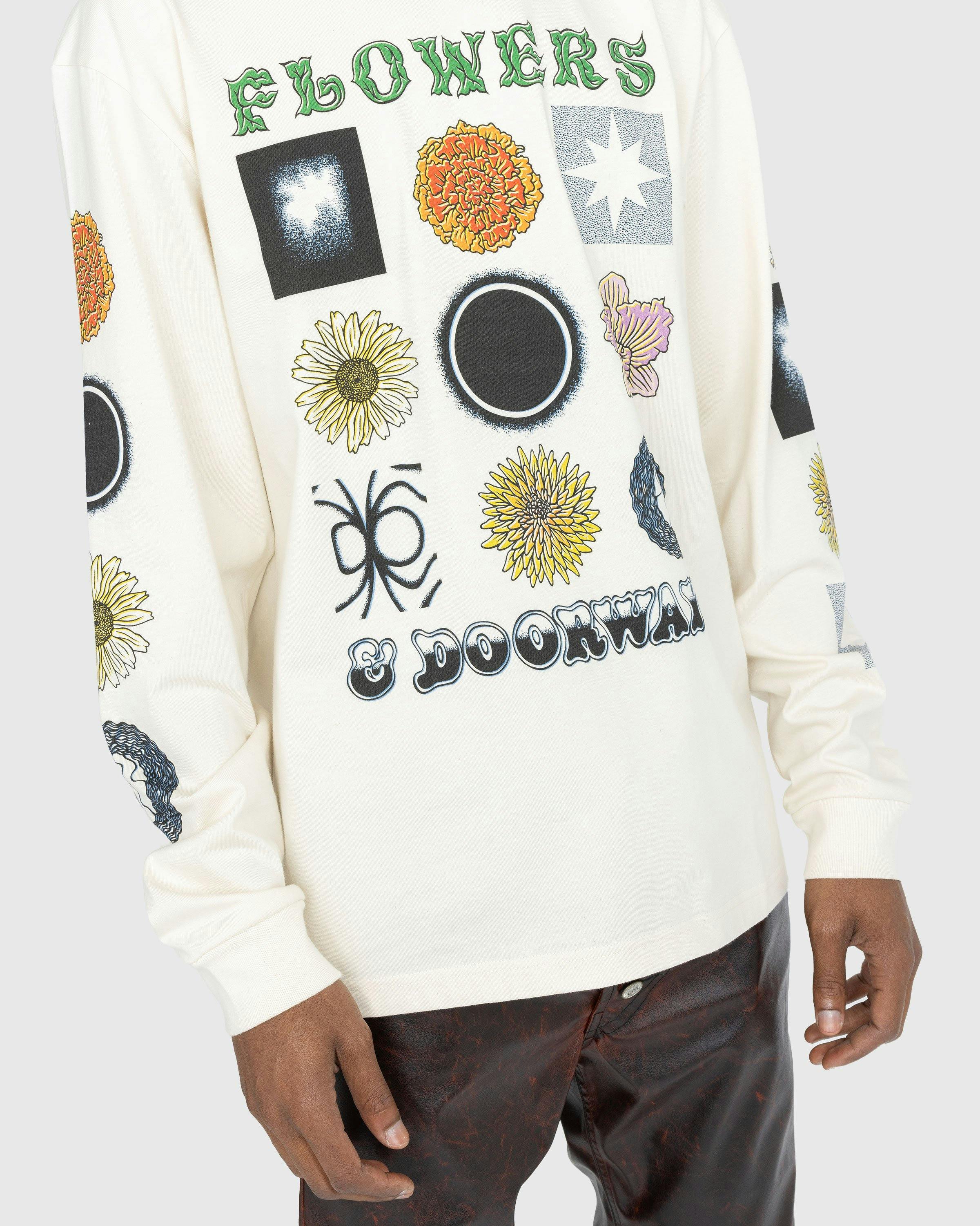 Story mfg. - Grateful Tee LS Flowers and Doorways - Clothing - Beige - Image 4