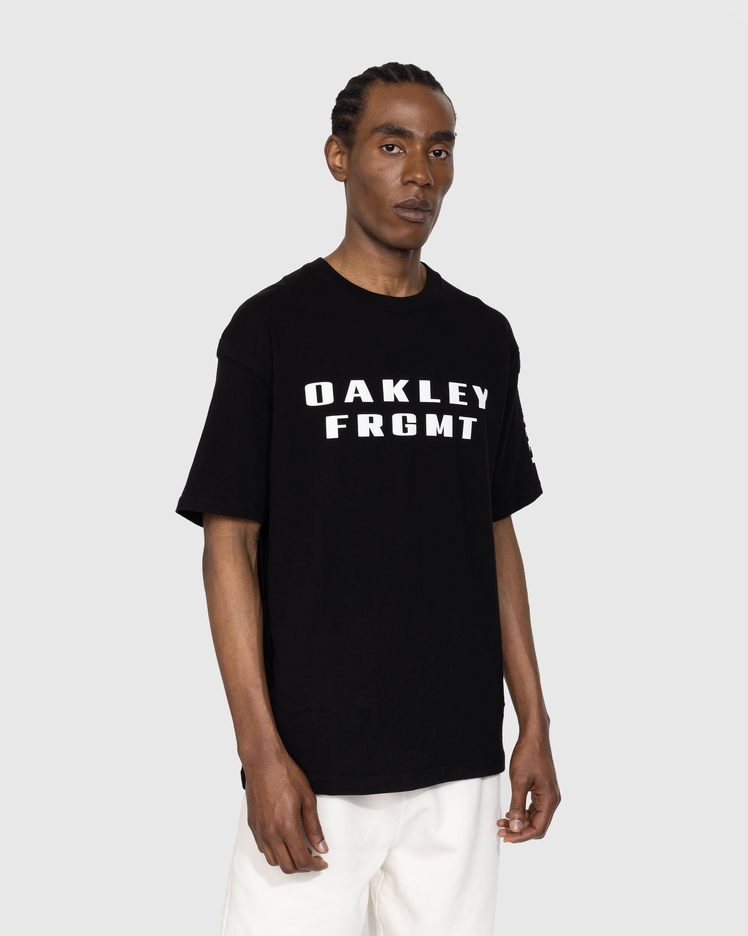 Oakley x Fragment - T-Shirt Blackout - Clothing - Black - Image 2