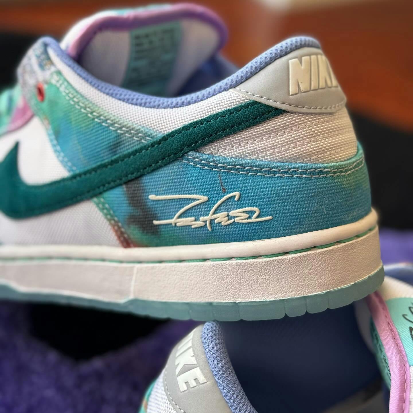 futura nike sb dunk low 2024