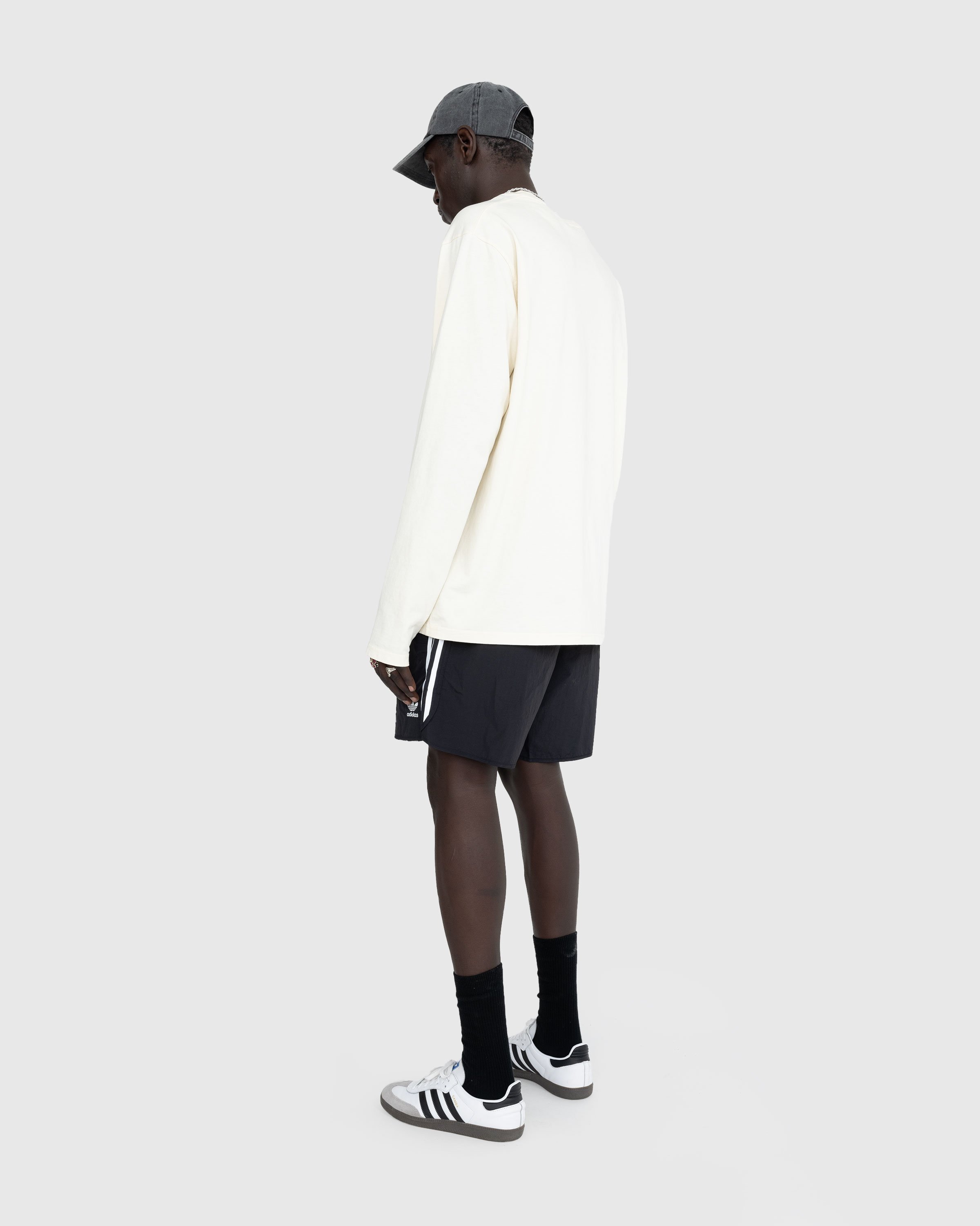 Adidas - SPRINTER SHORTS BLACK - Clothing - Black - Image 4