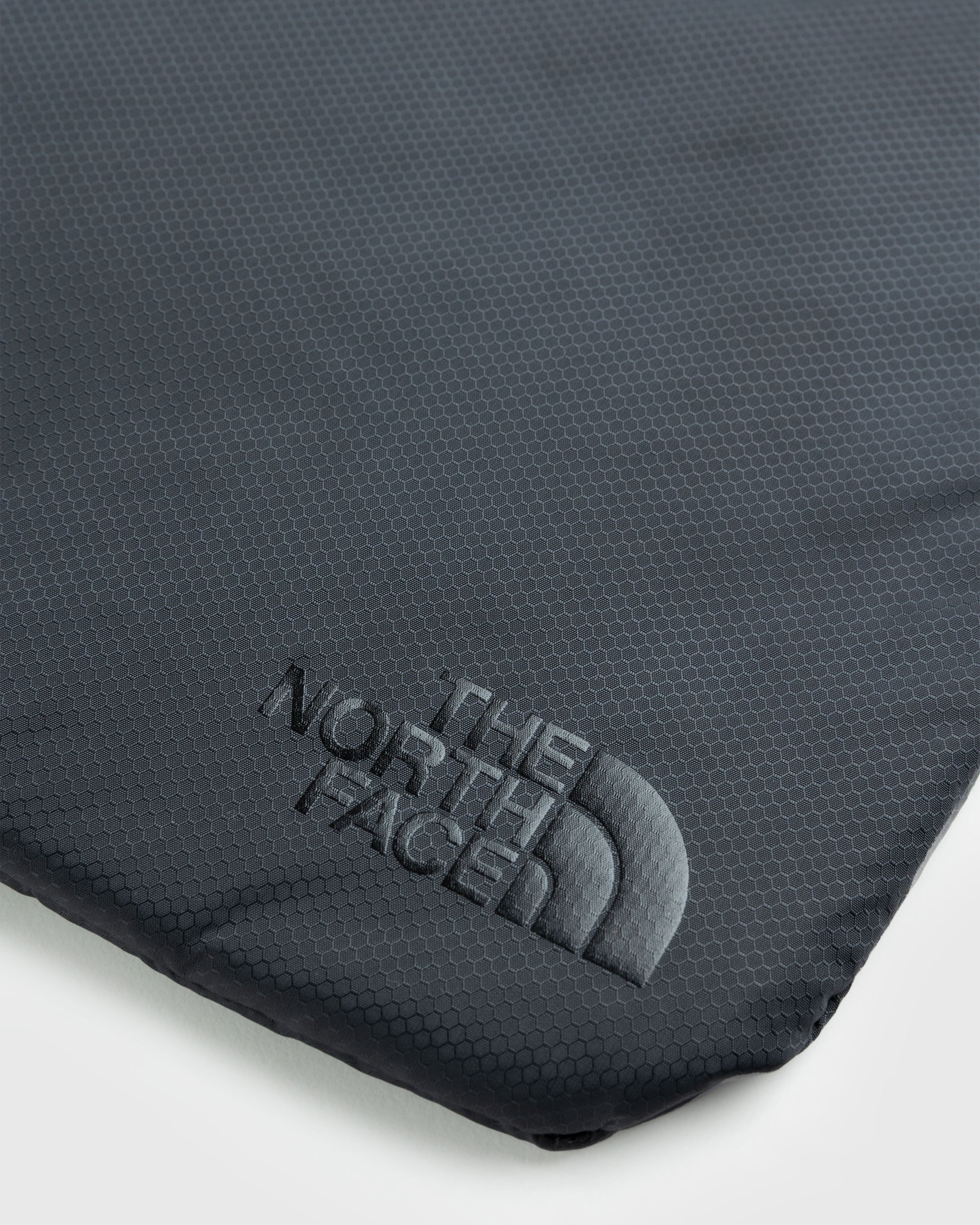 The North Face - Flyweight Laptop Sleeve 13” Asphalt Grey/TNF Black - Accessories - Grey - Image 3