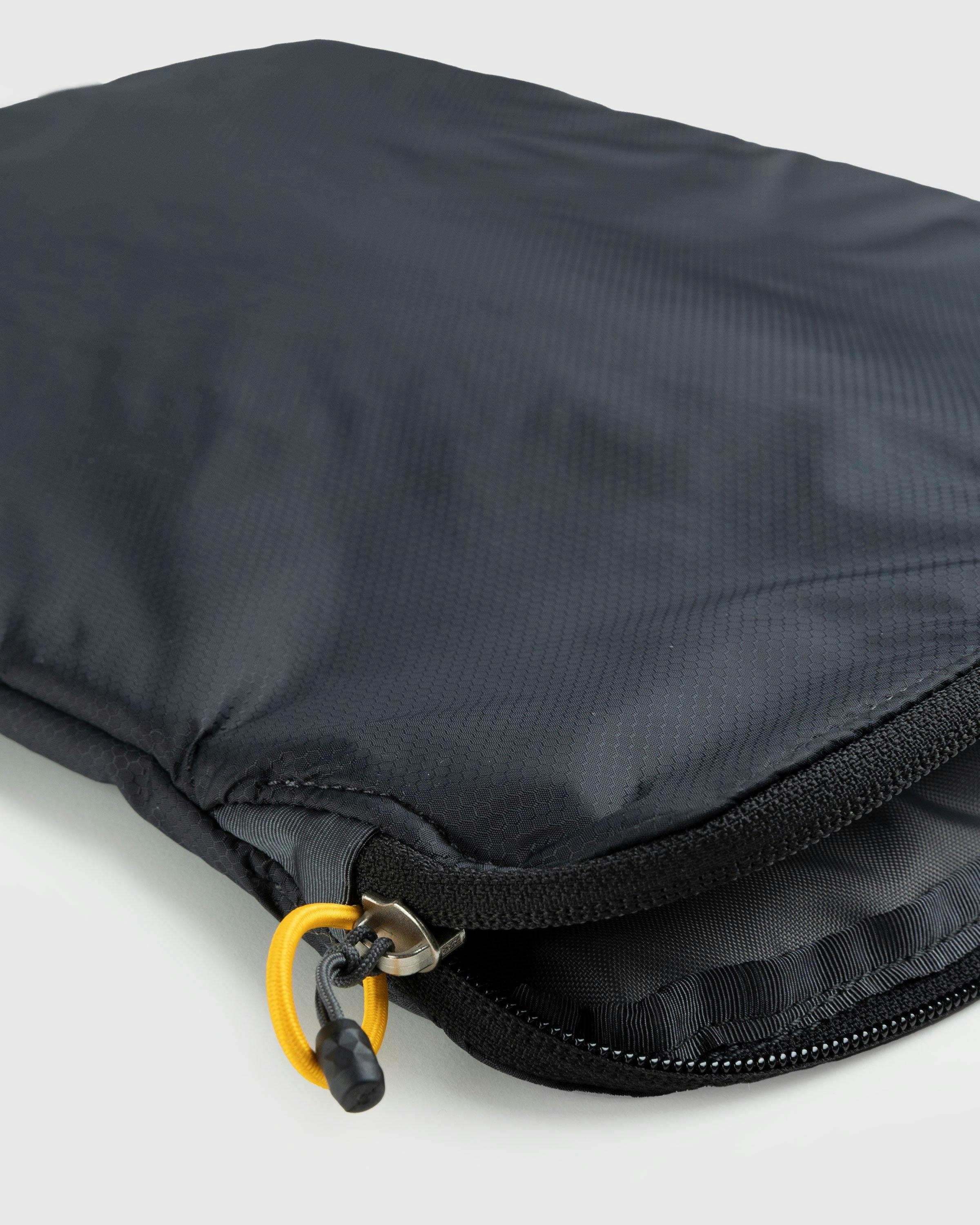 The North Face - Flyweight Laptop Sleeve 13” Asphalt Grey/TNF Black - Accessories - Grey - Image 4