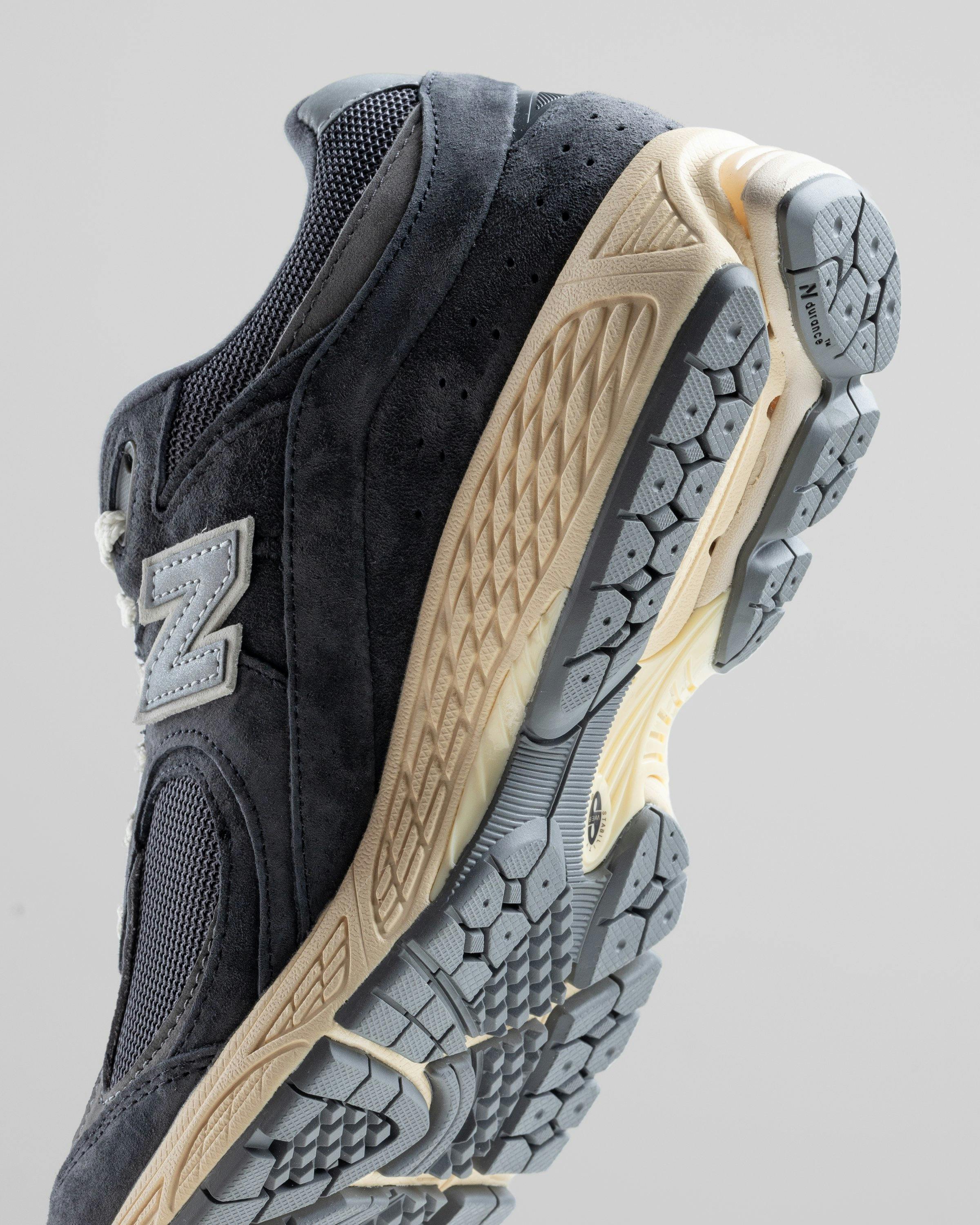 new balance grey day xc 72