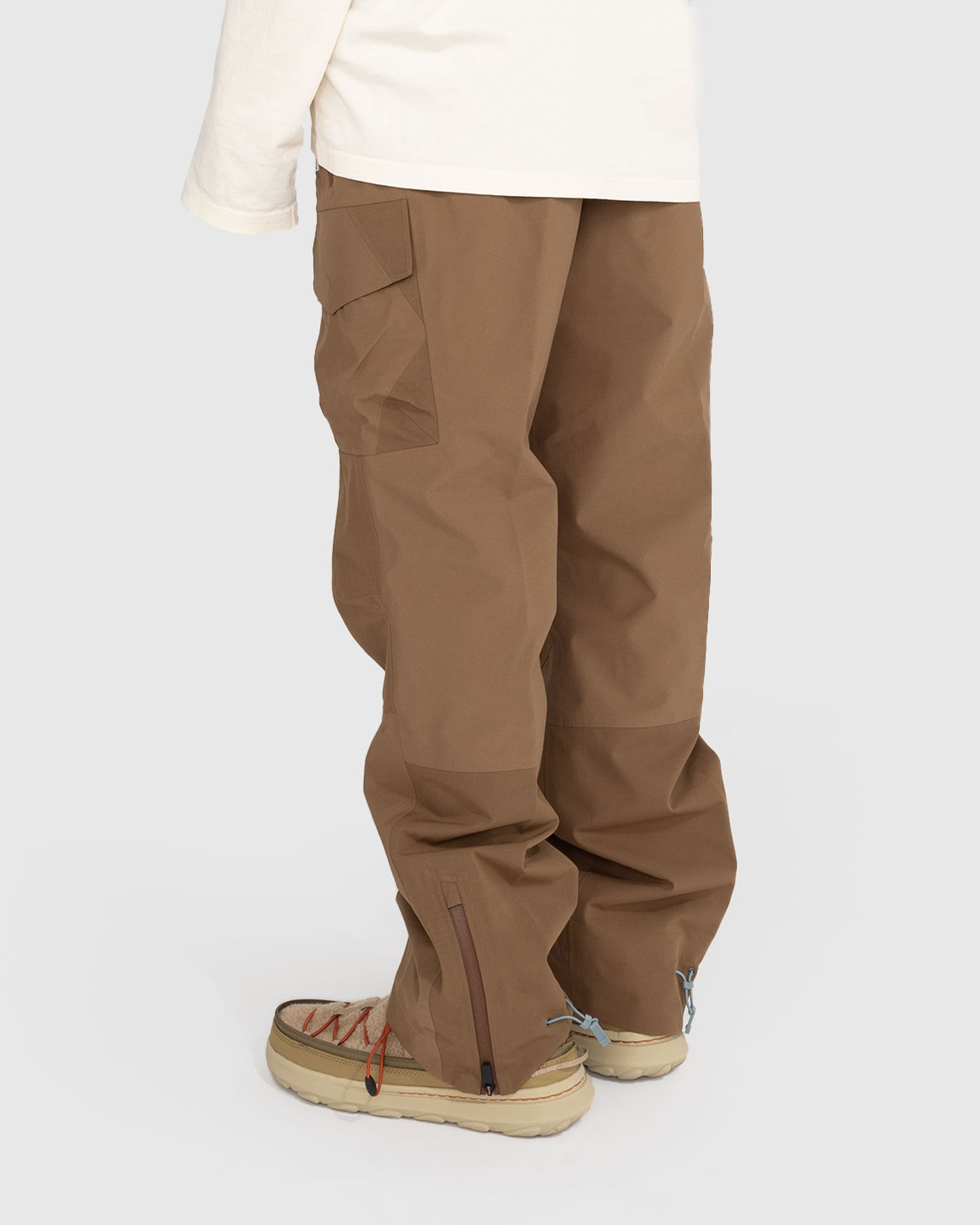 The North Face x UNDERCOVER - Geodesic Shell Pants Sepia Brown - Clothing - Brown - Image 3