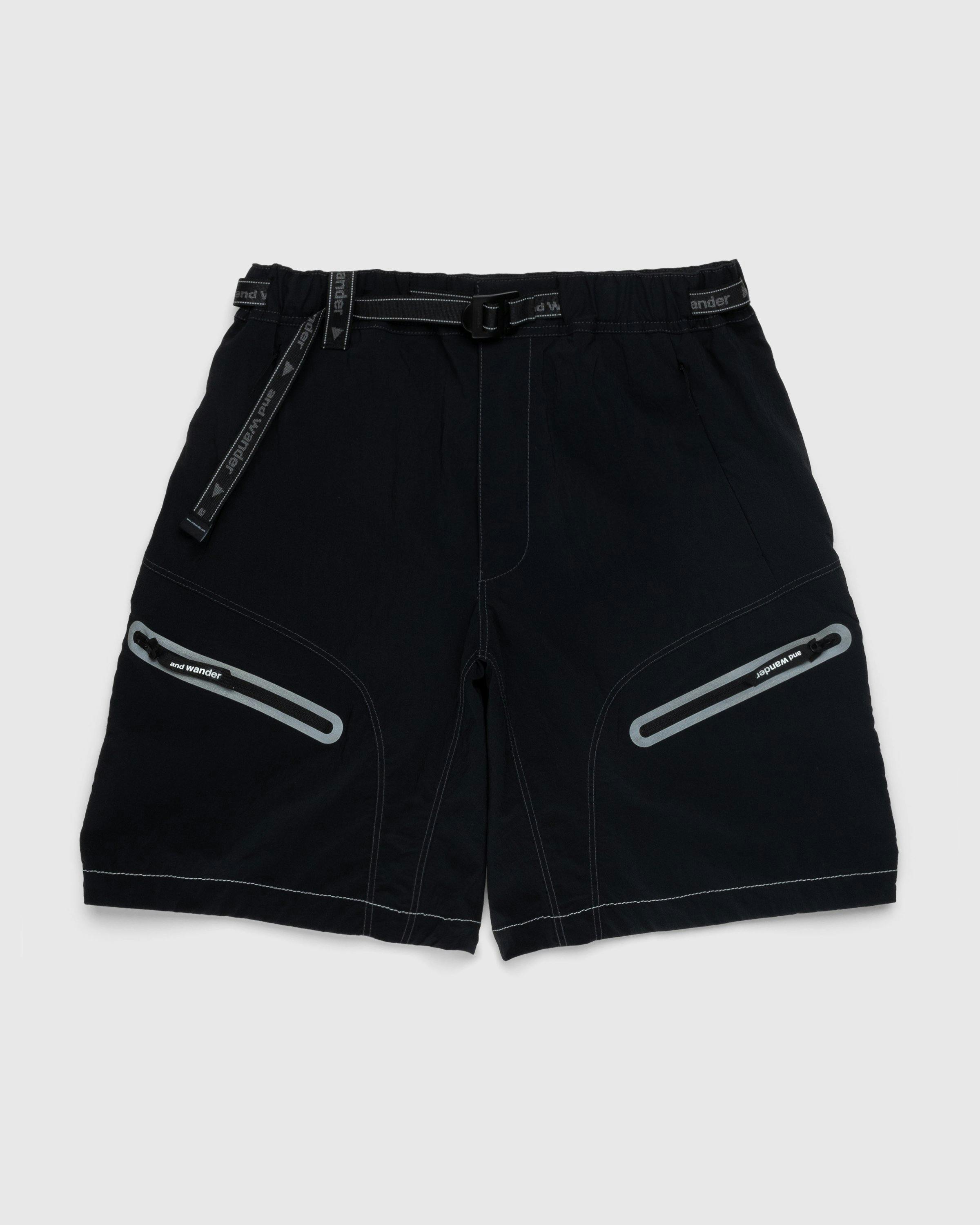 and wander Men's Light Hike Short Pants - Charcoal