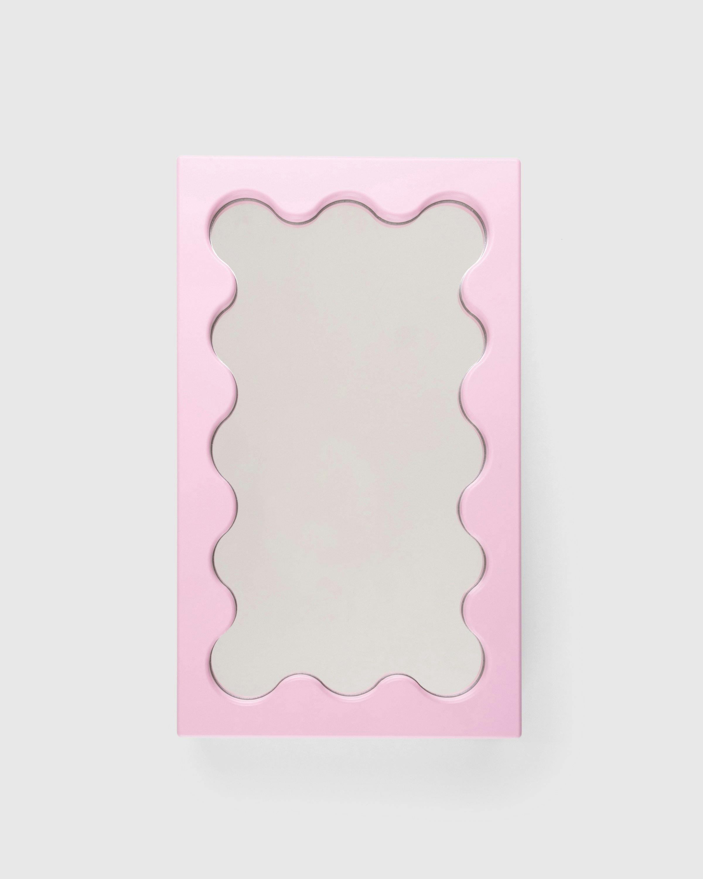 Gustaf Westman - Curvy Small Mirror Pink - Lifestyle - Pink - Image 1